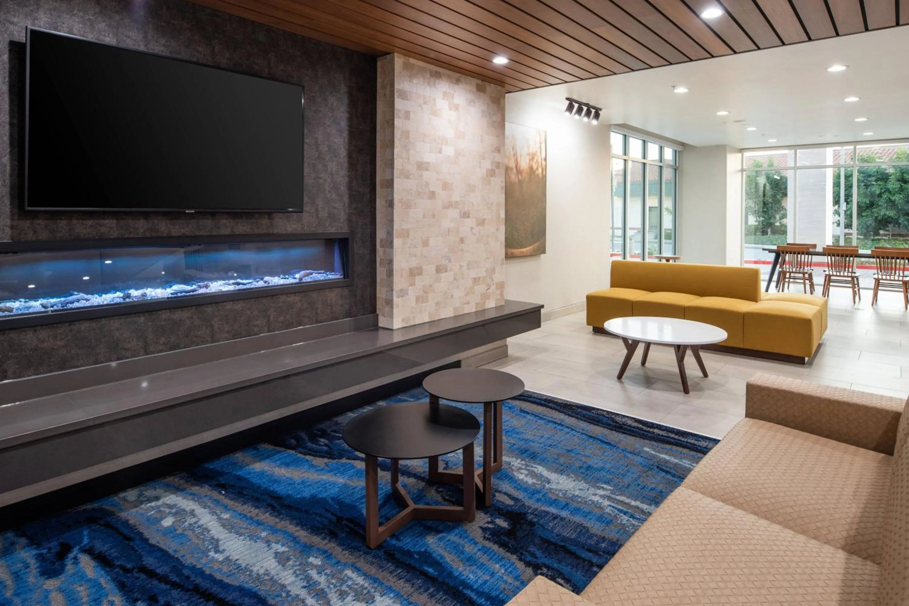 Lobby or reception in Fairfield by Marriott Inn & Suites Anaheim Los Alamitos