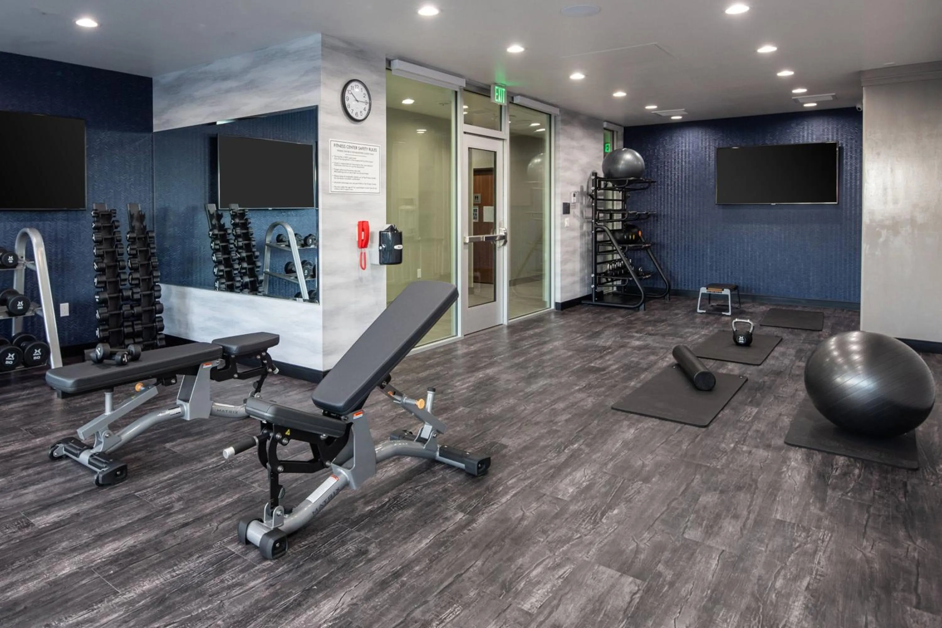 Fitness centre/facilities in Fairfield by Marriott Inn & Suites Anaheim Los Alamitos
