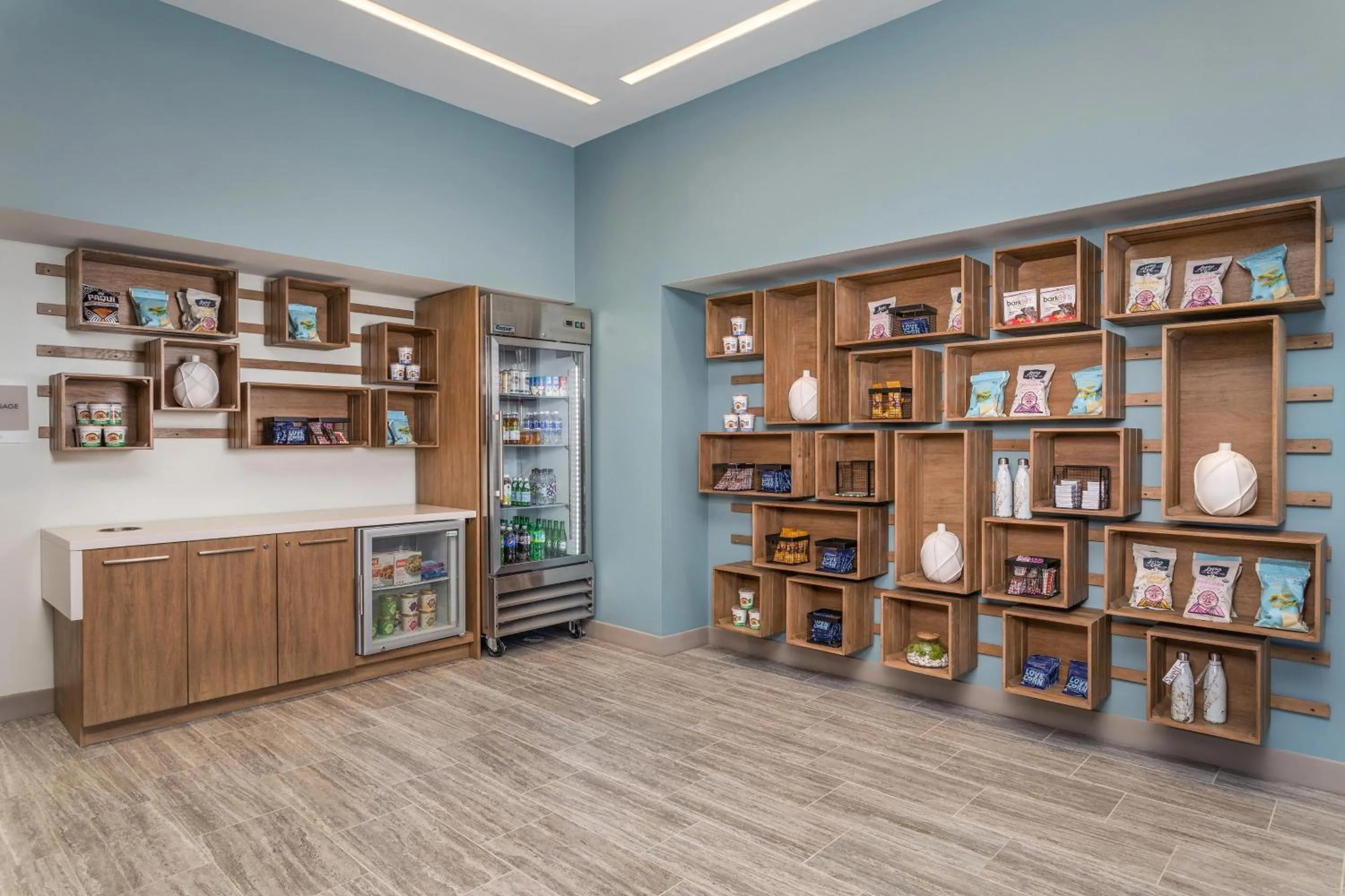 Restaurant/places to eat in Element Knoxville West