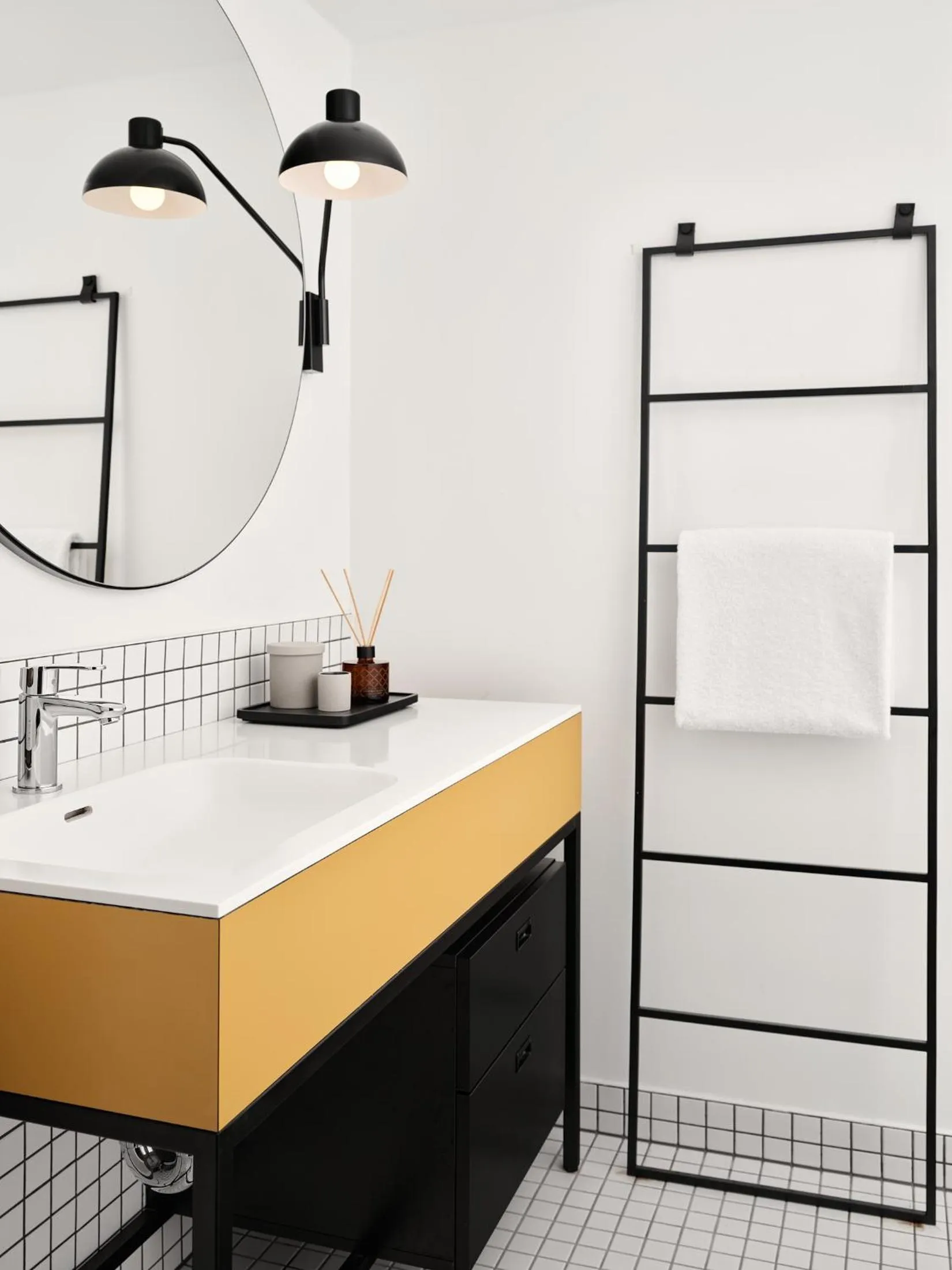 Bathroom in Bob W Münchner Freiheit