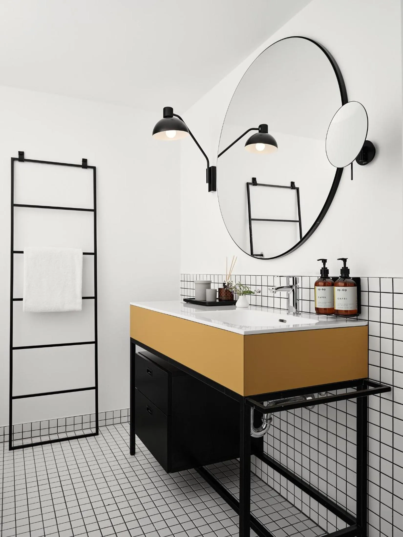 Bathroom in Bob W Münchner Freiheit