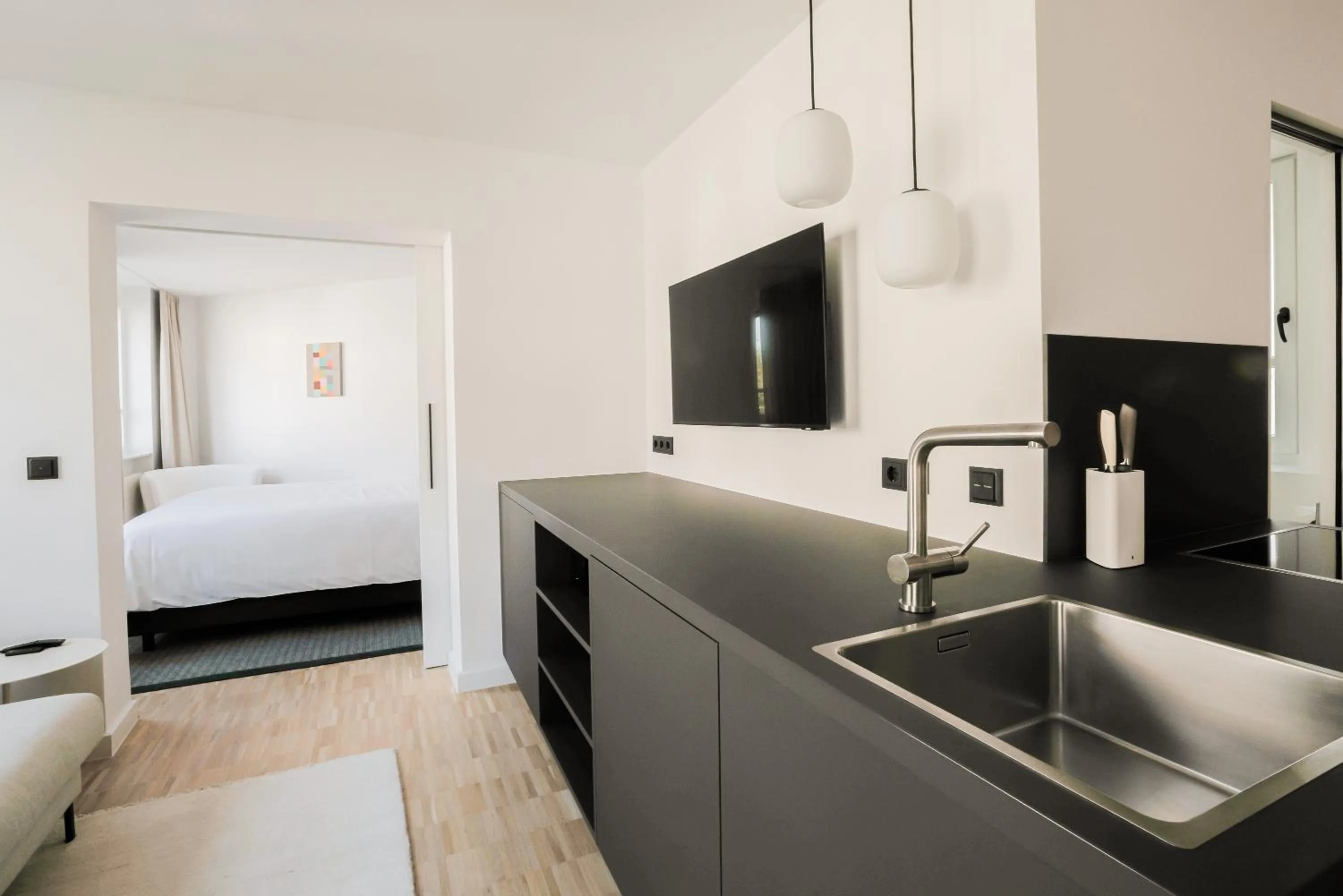 TV and multimedia, Bed in HApato