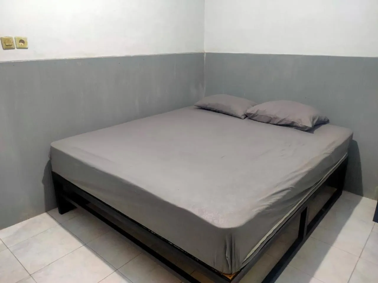 Bedroom in Hotel O Lagalleria