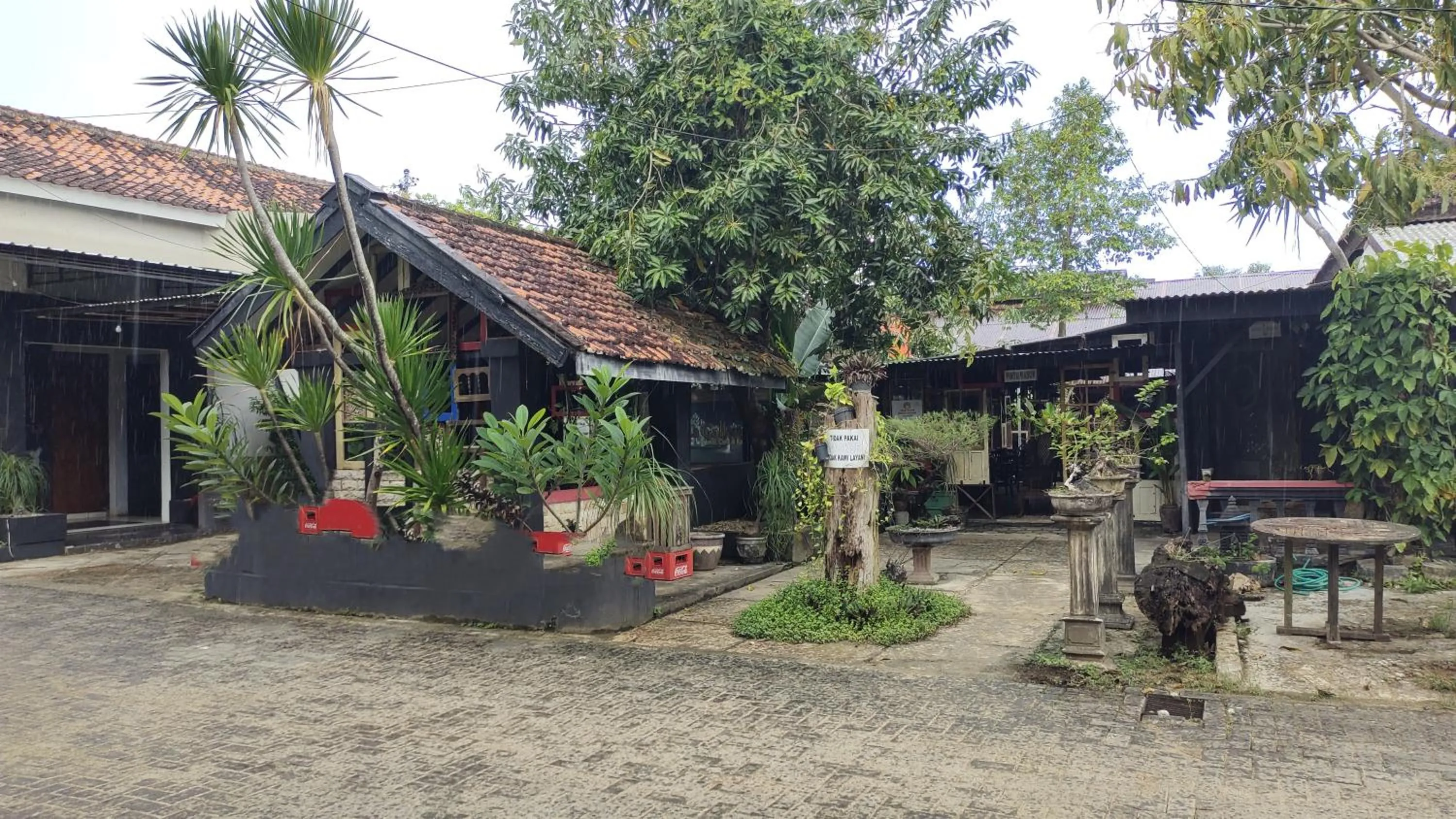 Facade/entrance in Hotel O Lagalleria