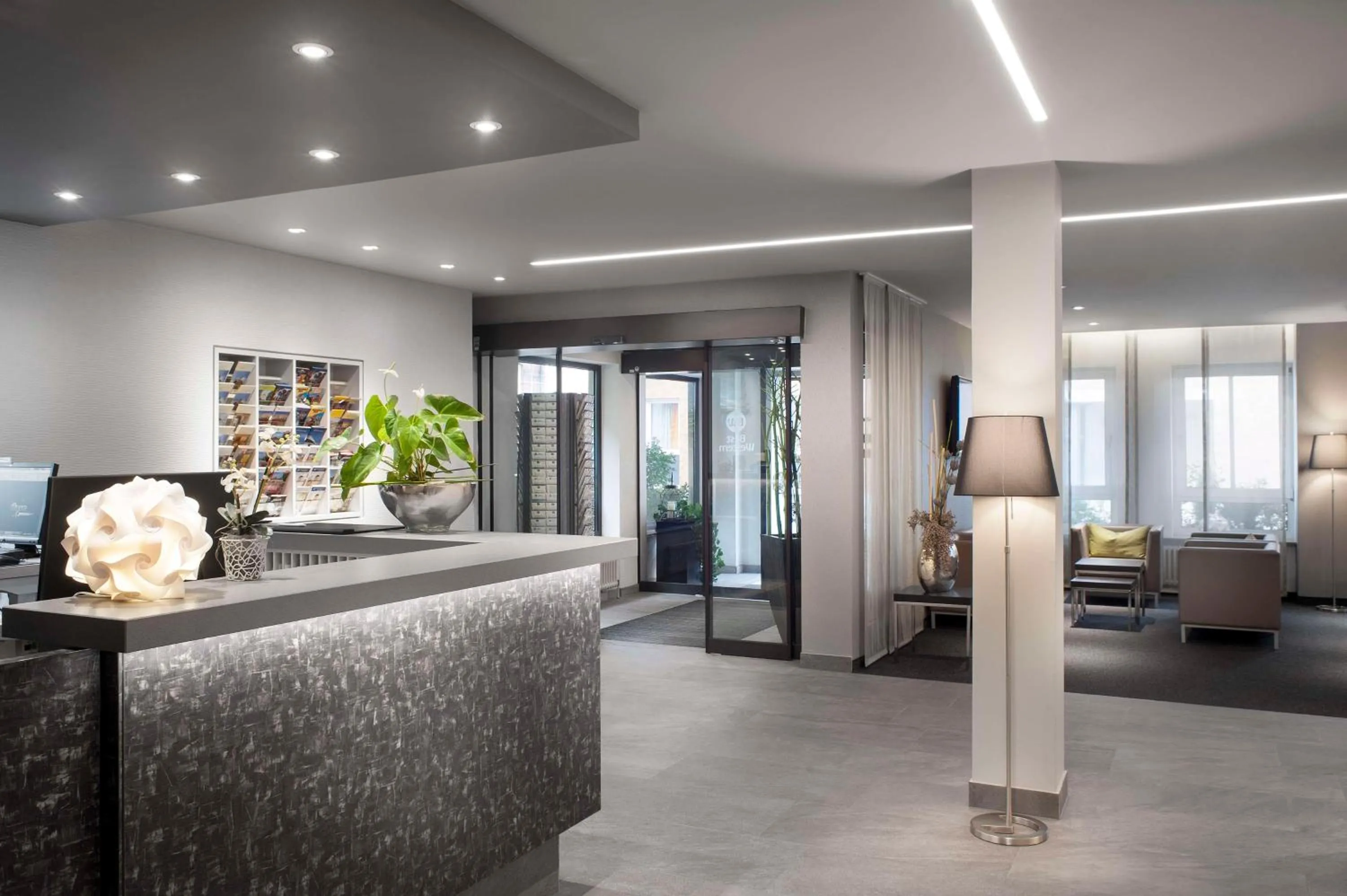Lobby or reception in Best Western Hotel Favorit