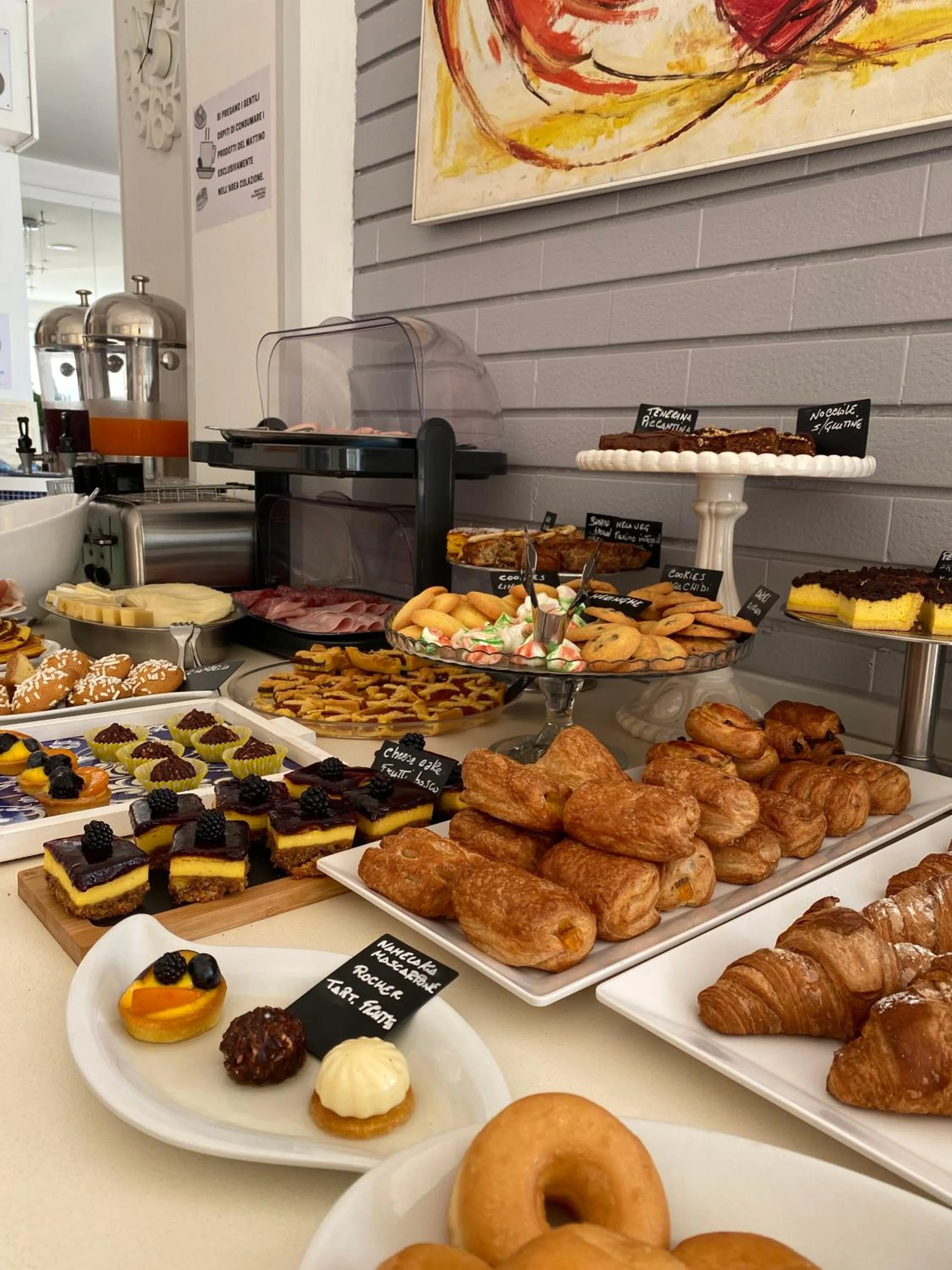 Villa Alda Suites & Rooms