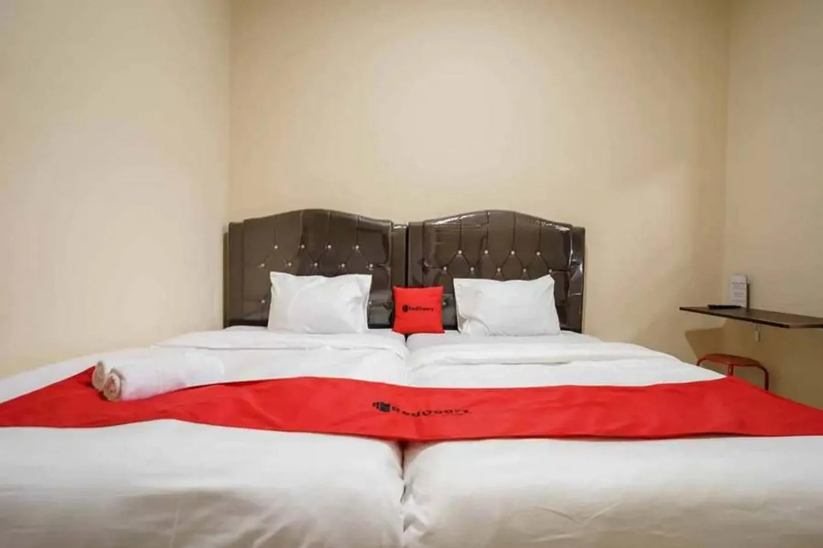 Bedroom, Bed in RedDoorz near UBL Lampung 2