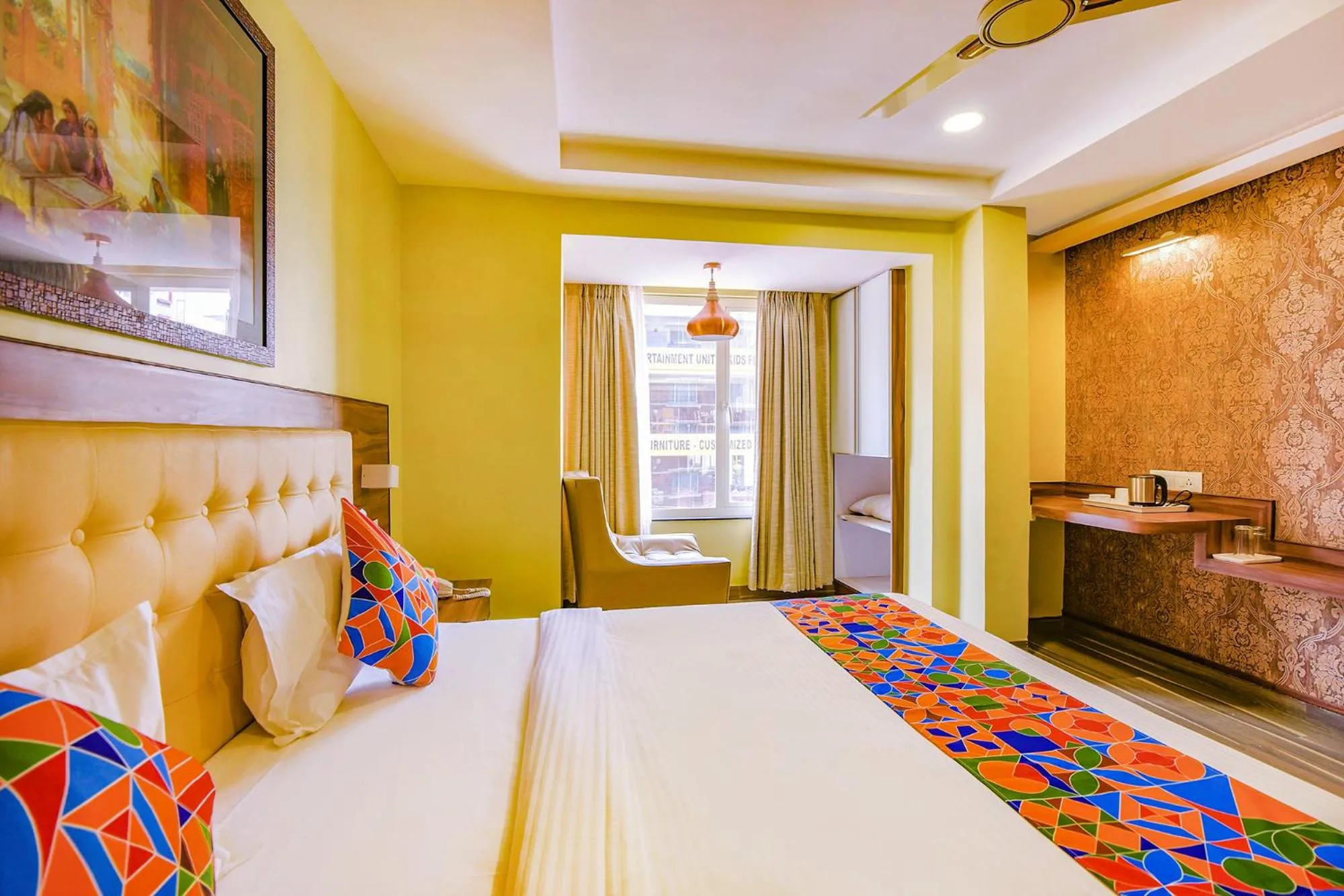 Bed in Via Phoenix Resorts - Nr M Chinnaswamy Stadium