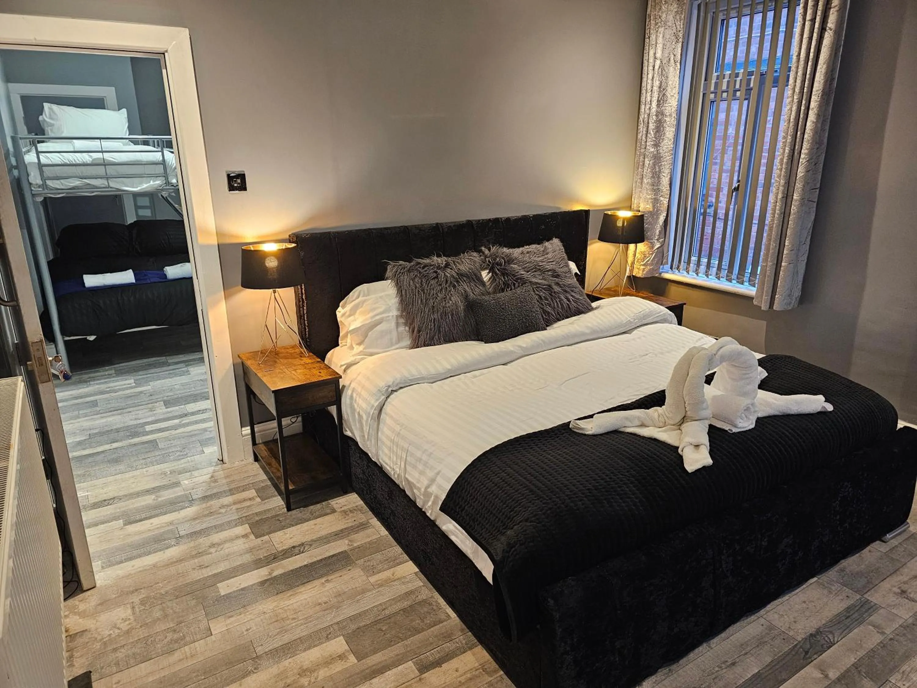 Bed in Tamarind Cove & Barrons Hotel