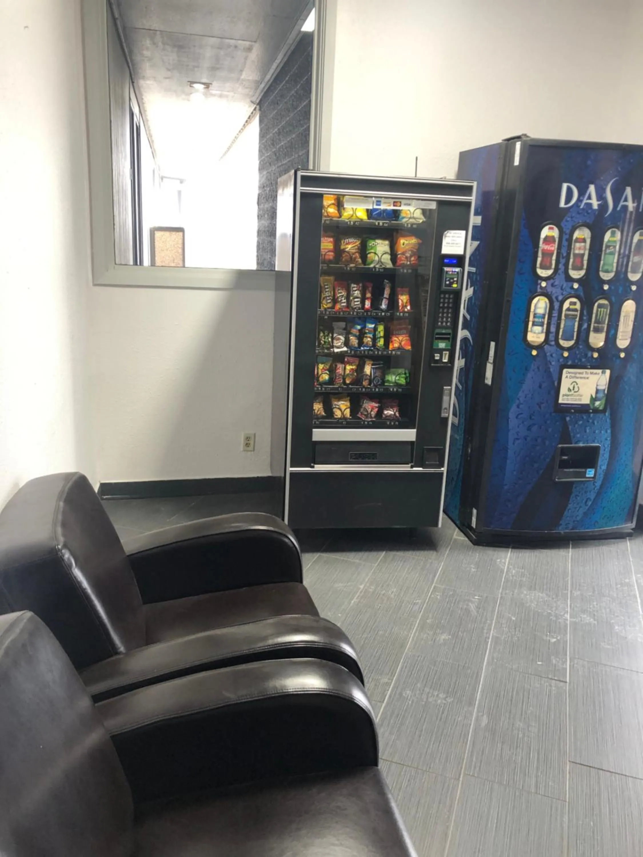 Restaurant/places to eat in Motel 6 Missoula, Mt - Wye - Travel Plaza