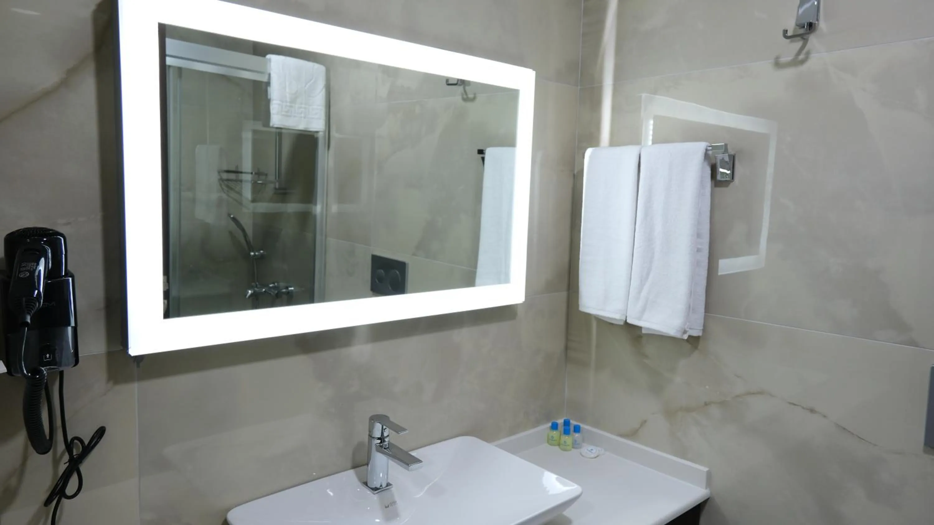 Bathroom in Dimen Hotel