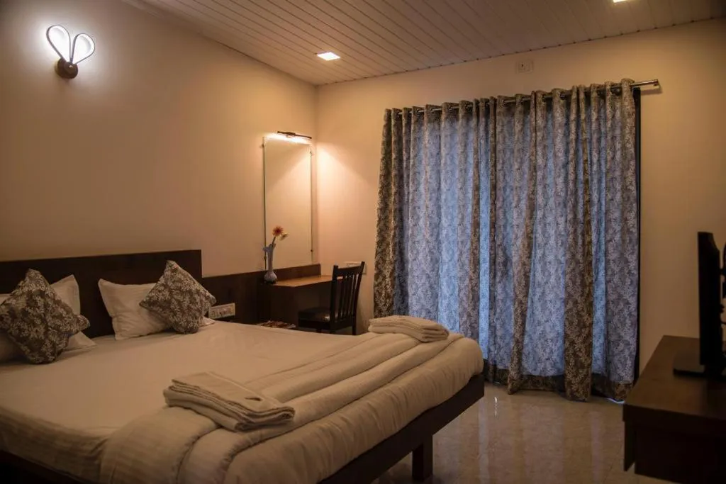 Mountain view, Bed in Stone shelter