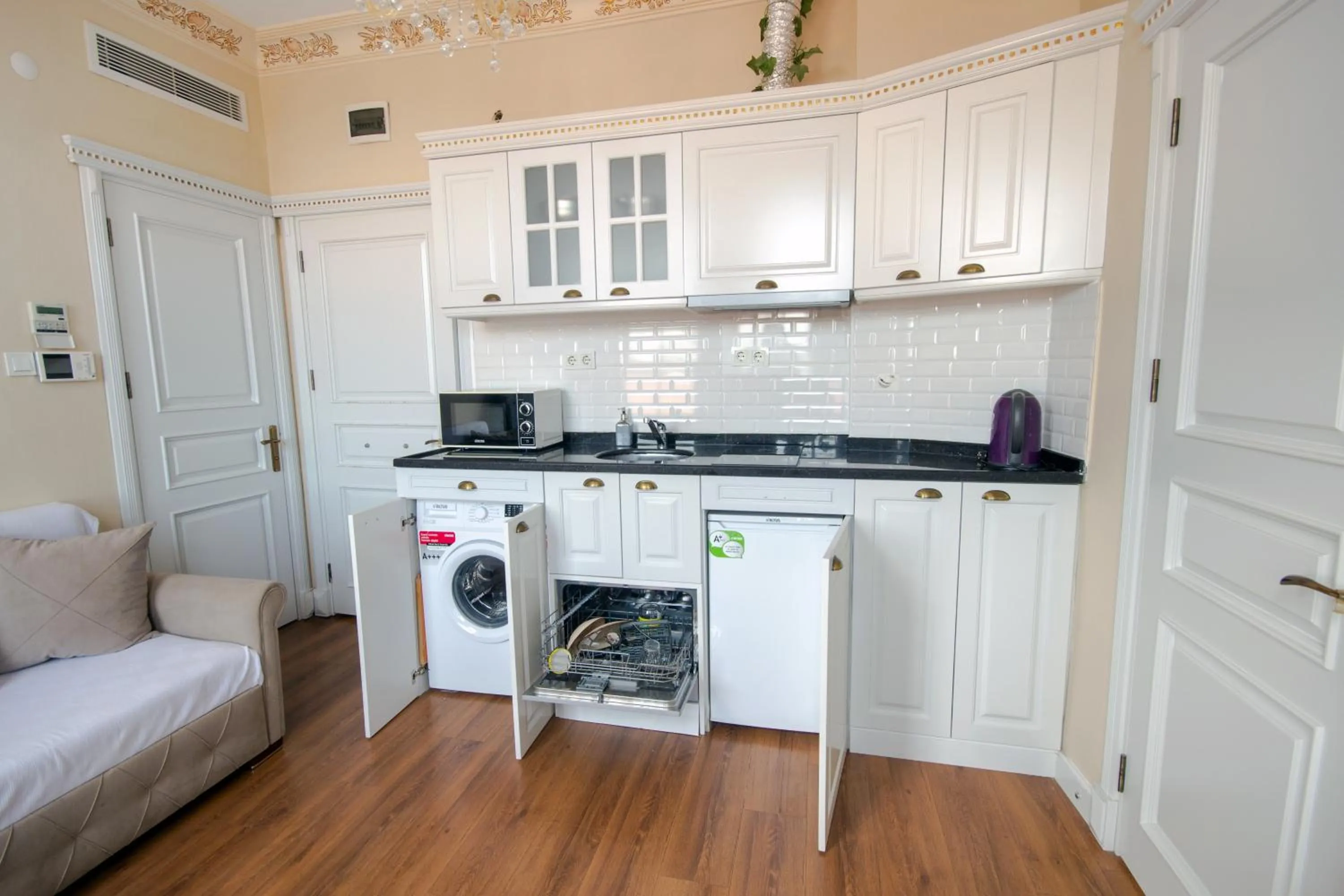 Kitchen or kitchenette in IQ Hotel Galatasaray