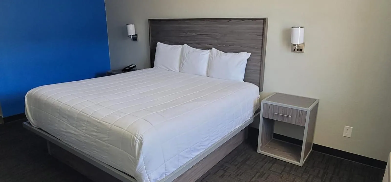 Bed in Green Country Inn