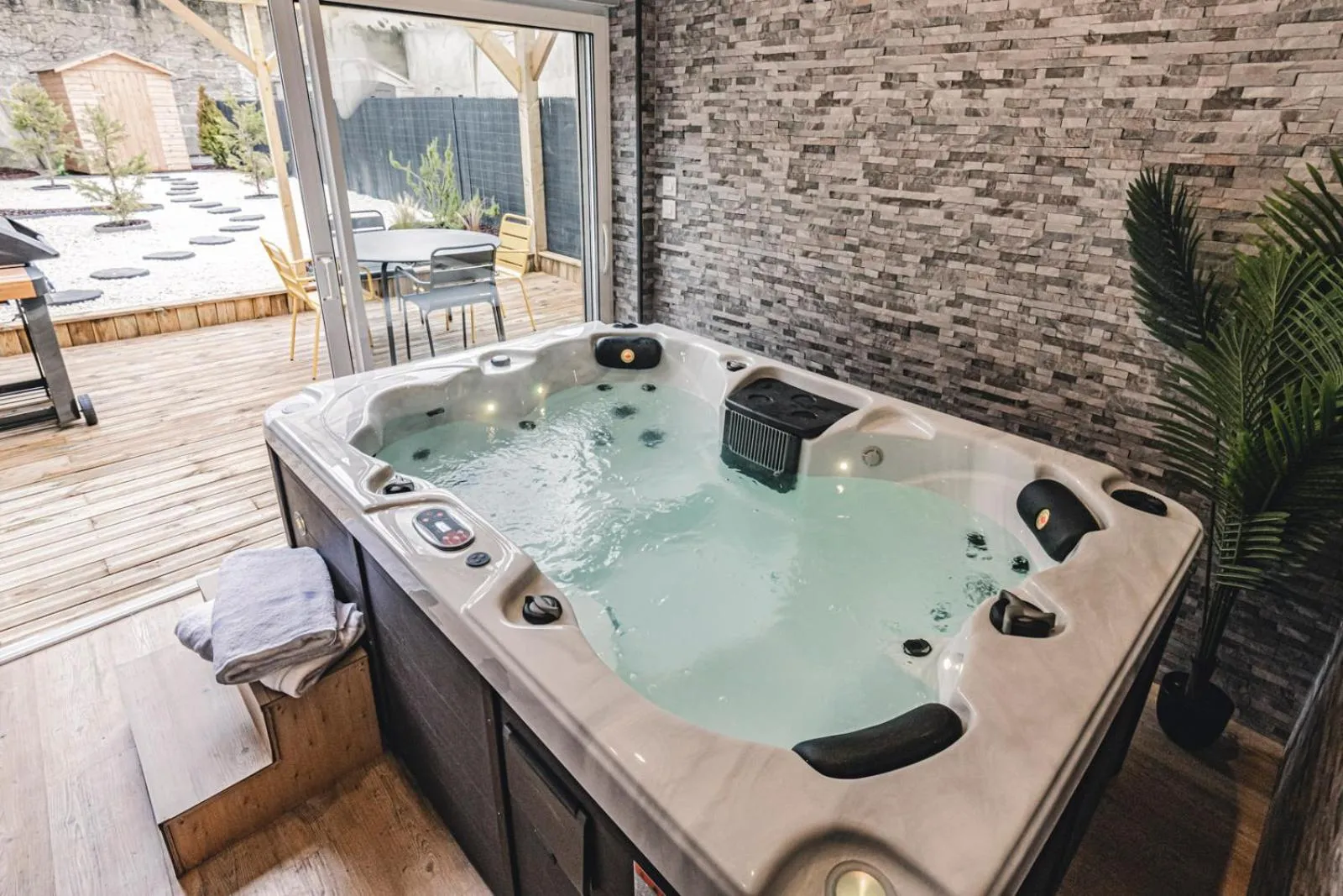 Spa and wellness centre/facilities in Art Déco Gare & Spa