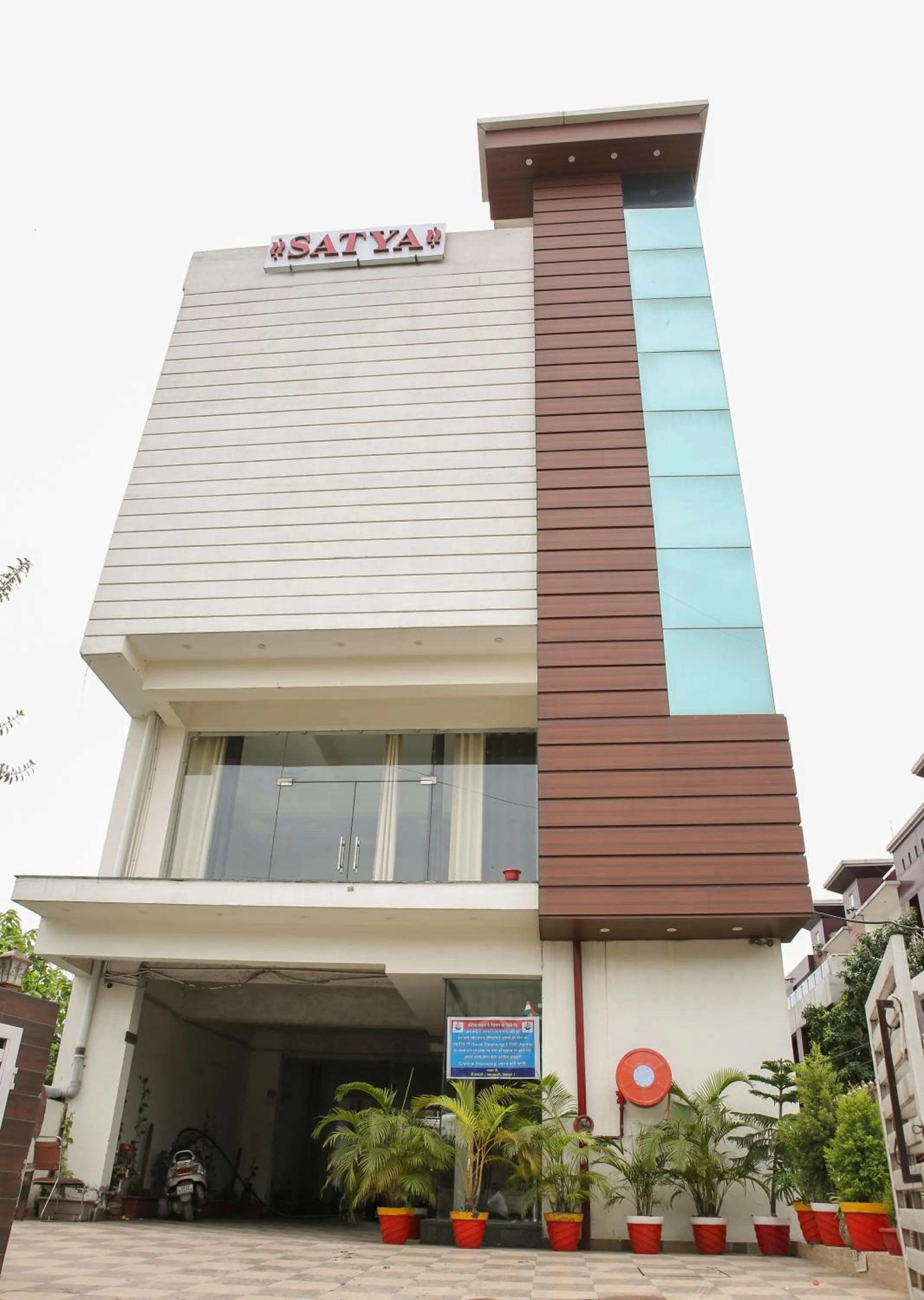HOTEL SATYA