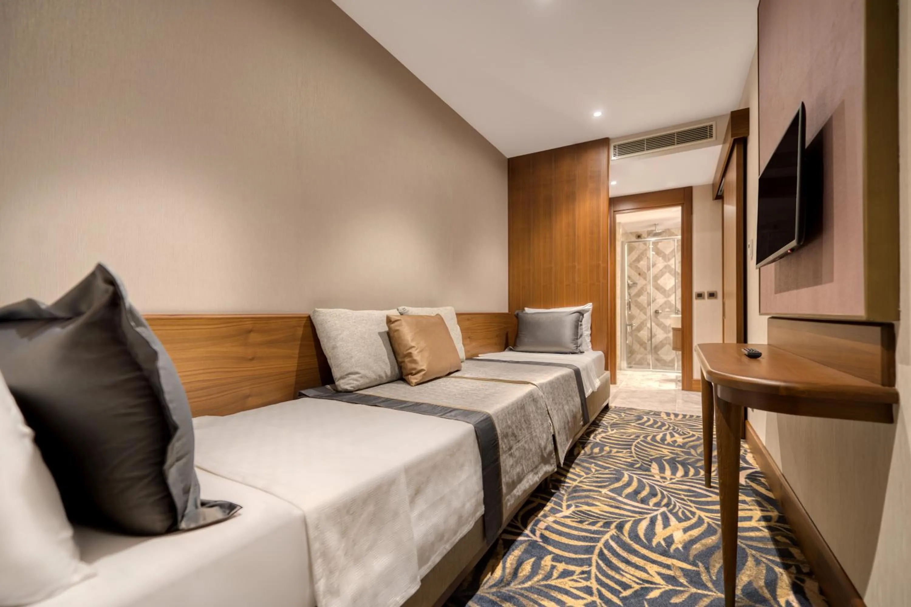 children in BN Hotel Thermal & Wellness