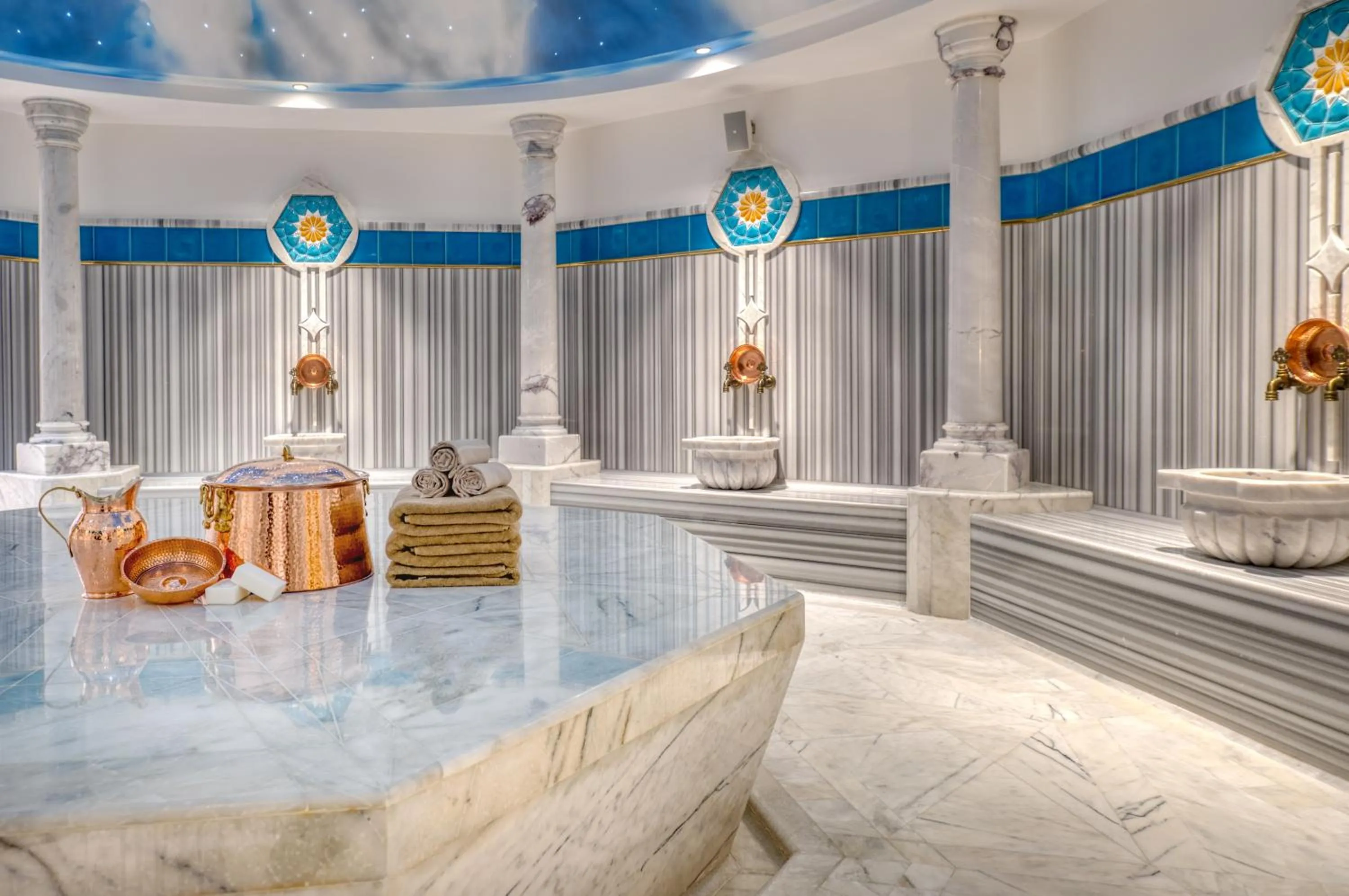 Public Bath in BN Hotel Thermal & Wellness