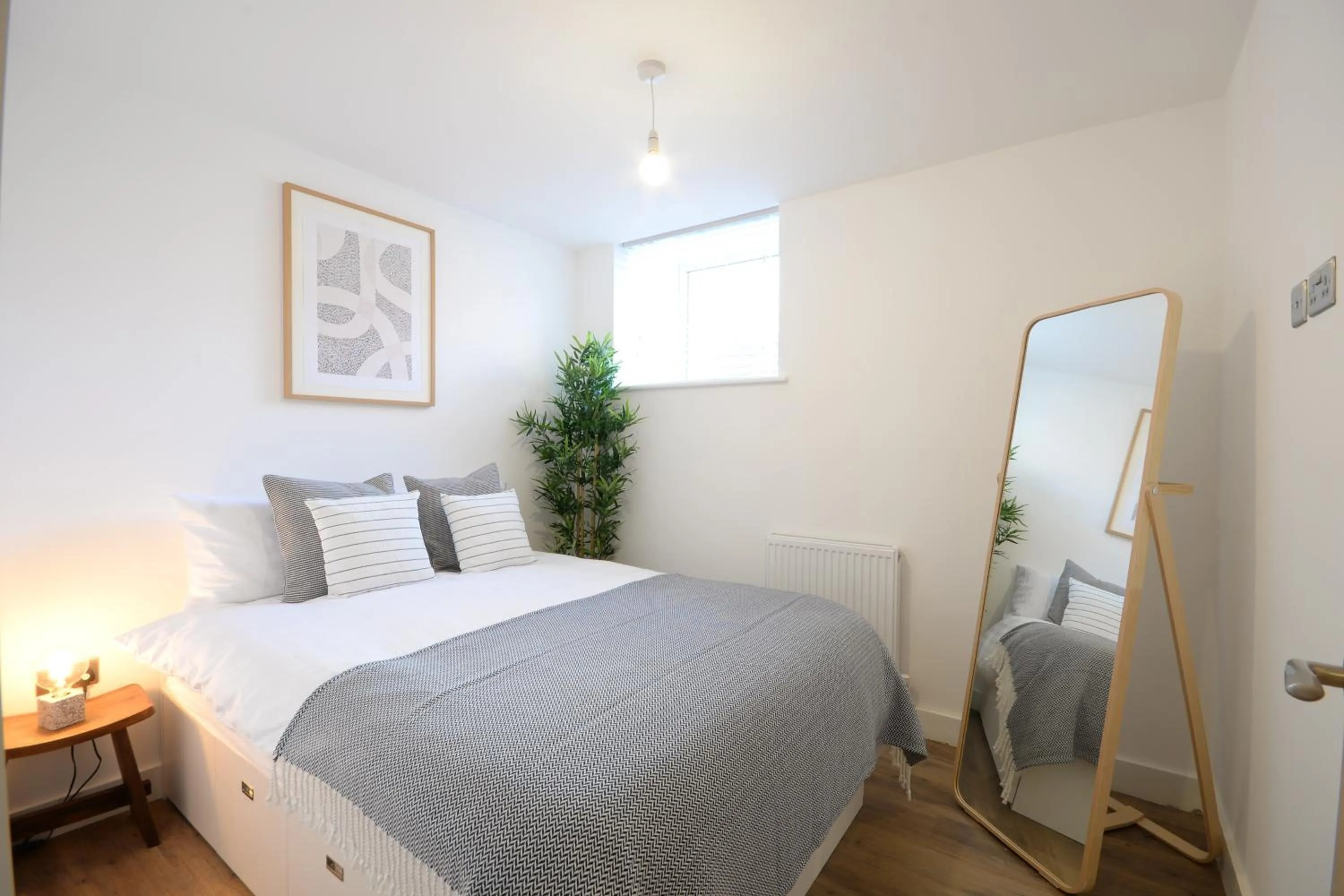 Bed in Concorde House Luxury Apartments - Chester