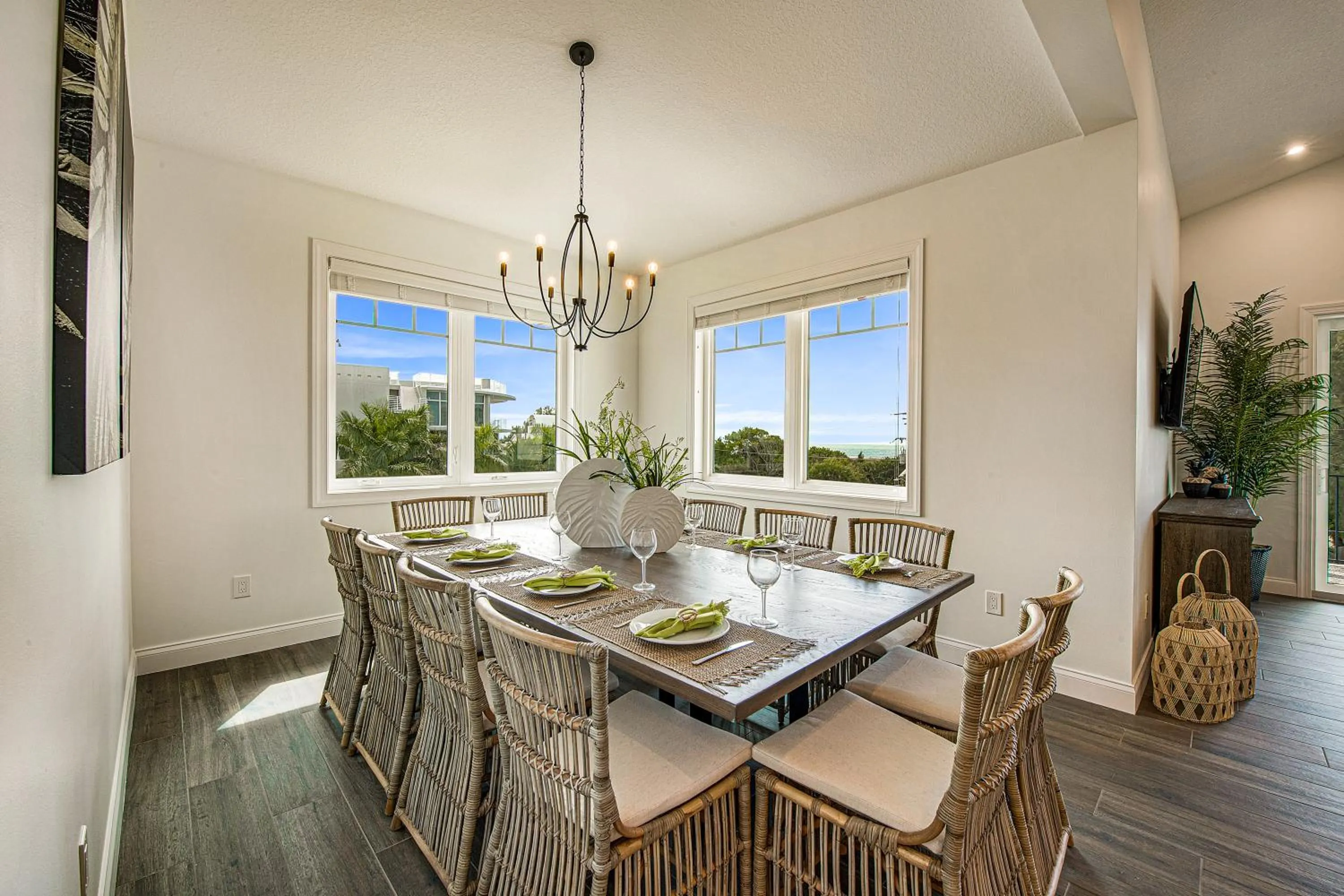 Dining area in The Plaza