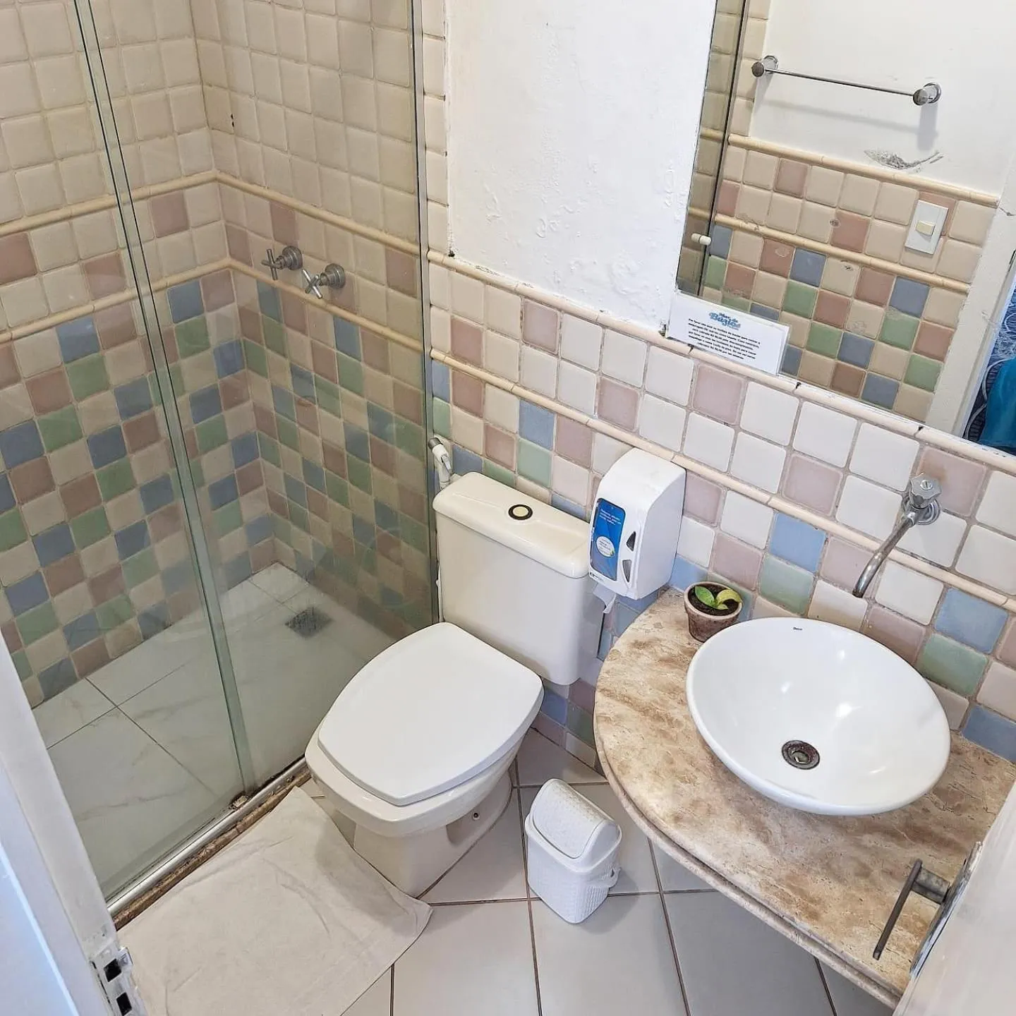 Toilet in Porto Mar de Búzios