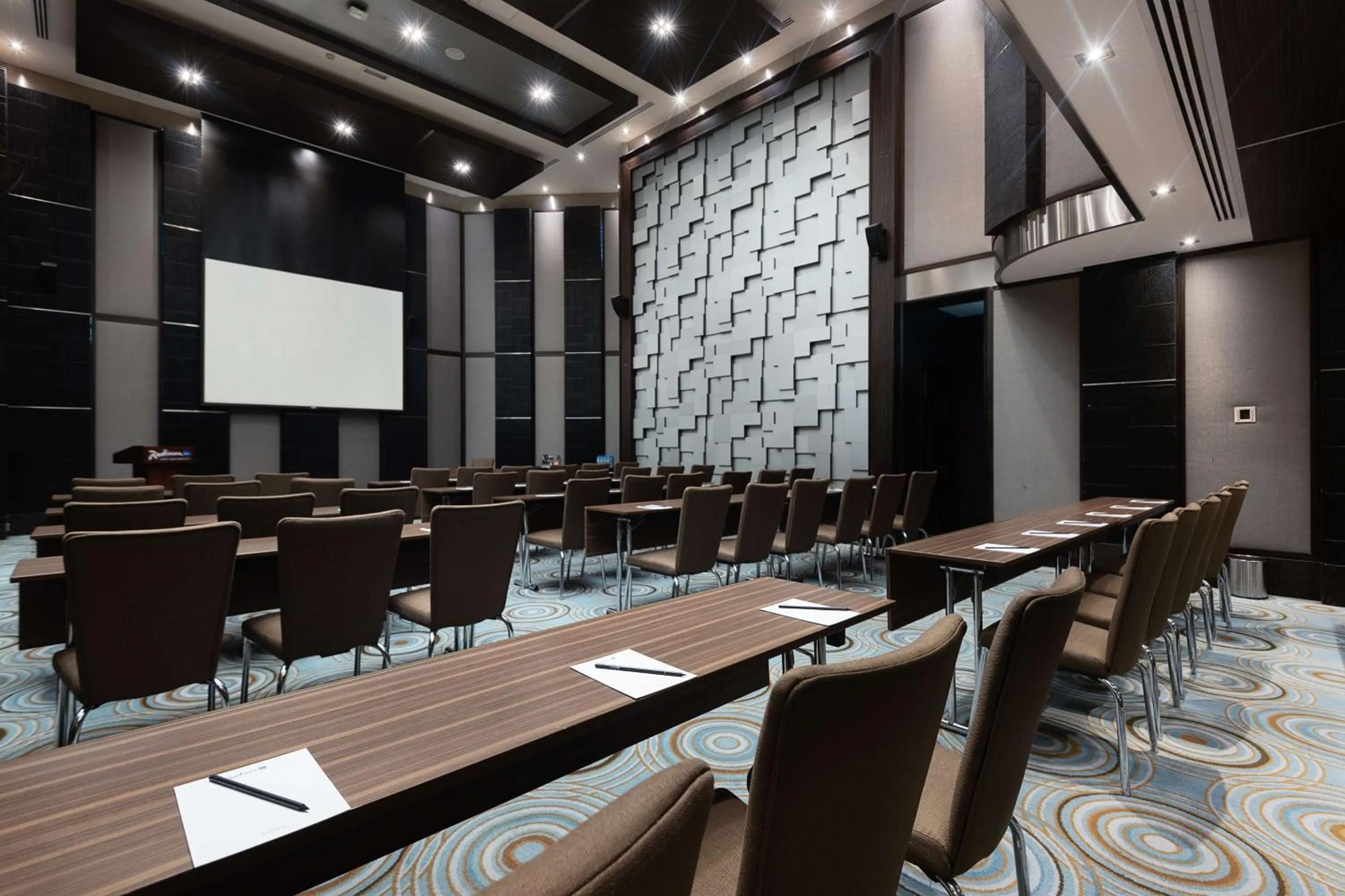 Meeting/conference room in Radisson Blu Hotel, Dubai Media City