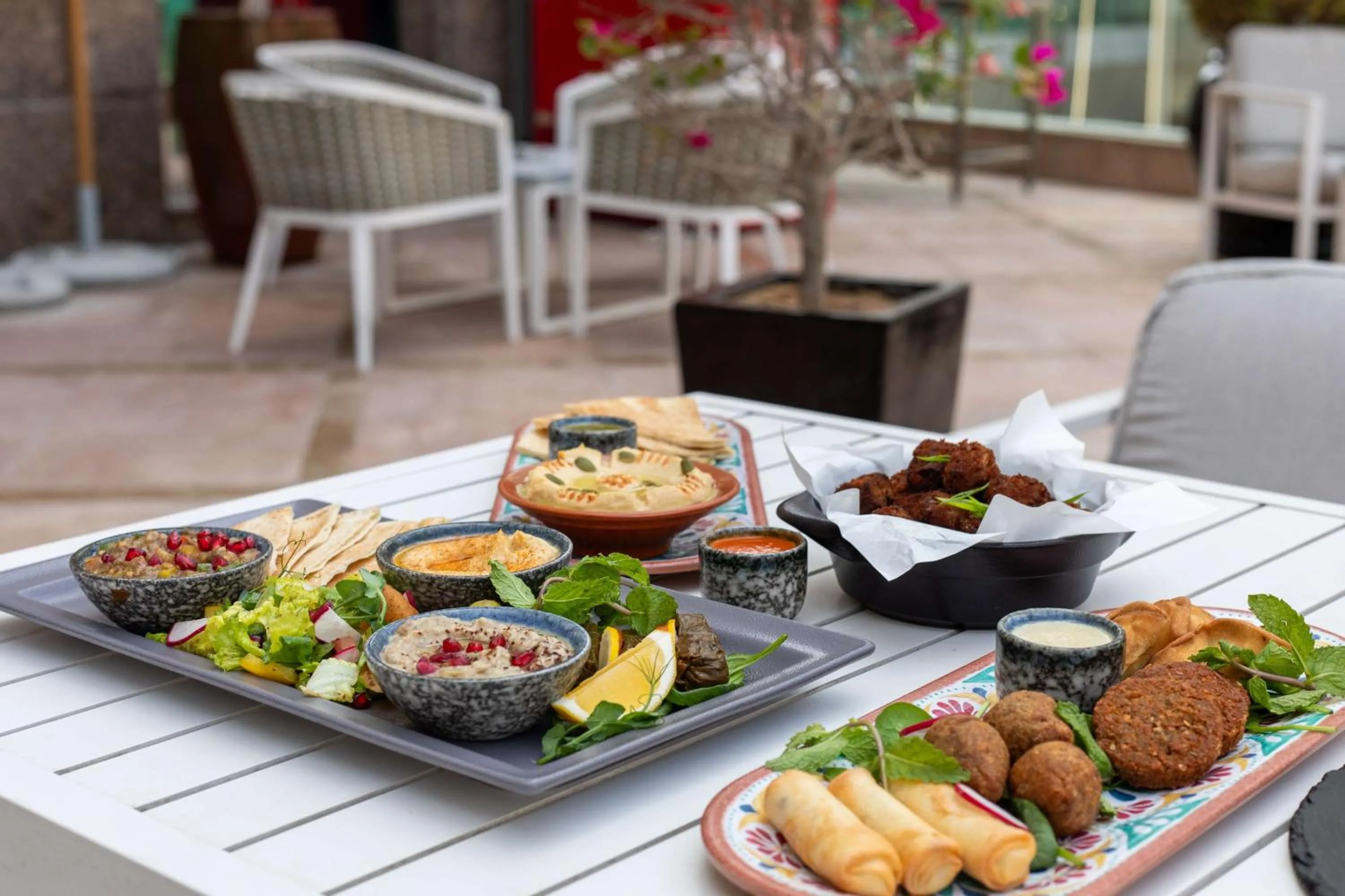 Food and drinks in Radisson Blu Hotel, Dubai Media City