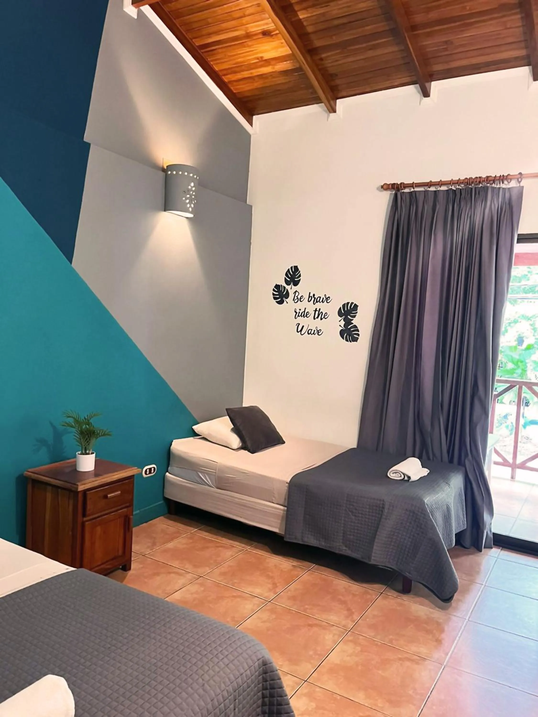 Bed in Point Break Santa Teresa