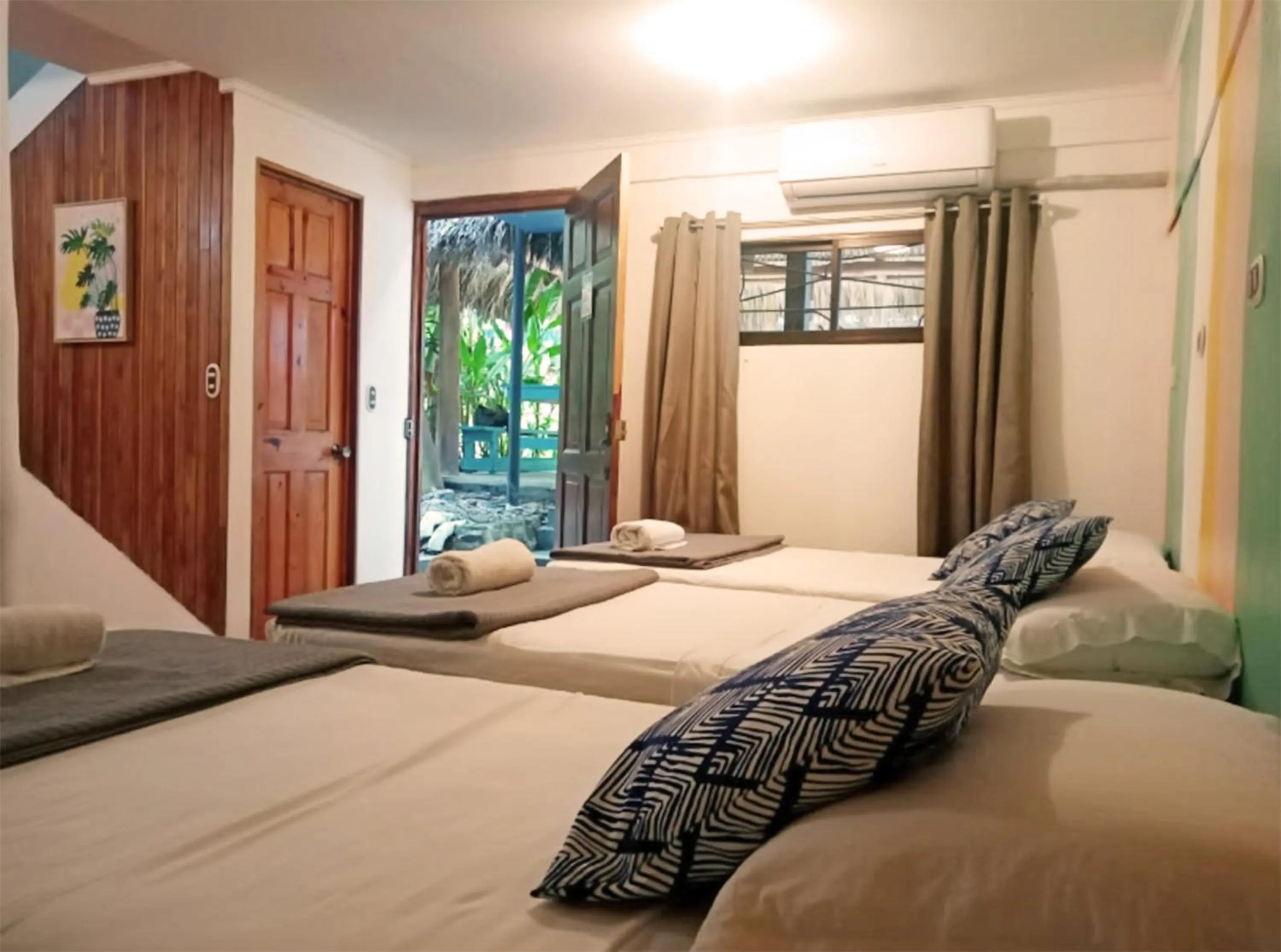 Bed in Point Break Santa Teresa