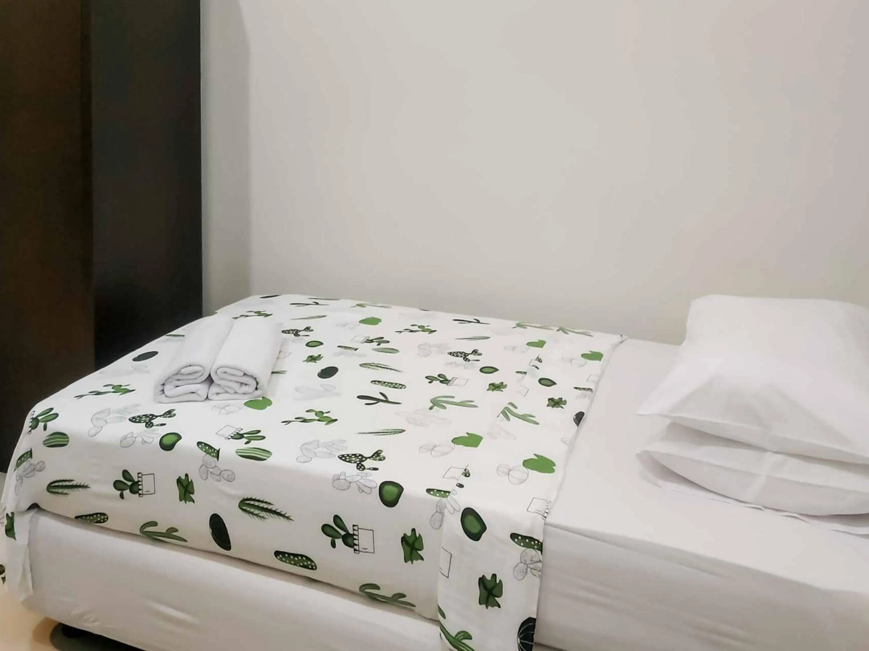 Bed in Avalon Karawaci Mitra RedDoorz