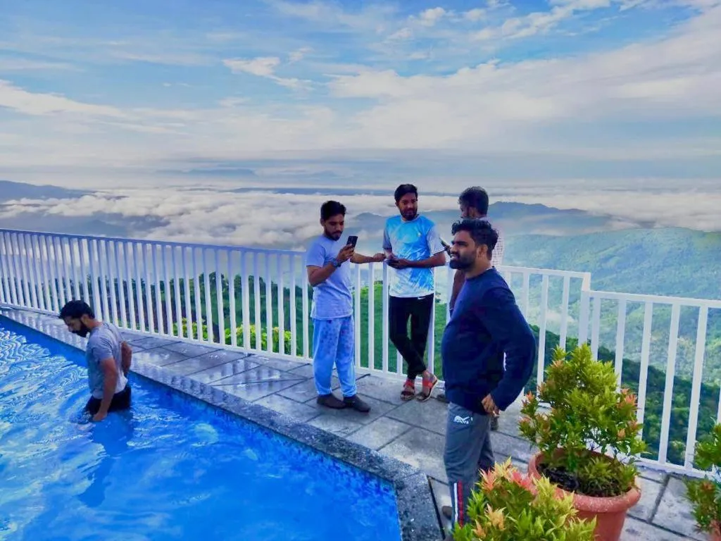 Deluxe Room in CHILLAX Resorts Palakkayam THATTU