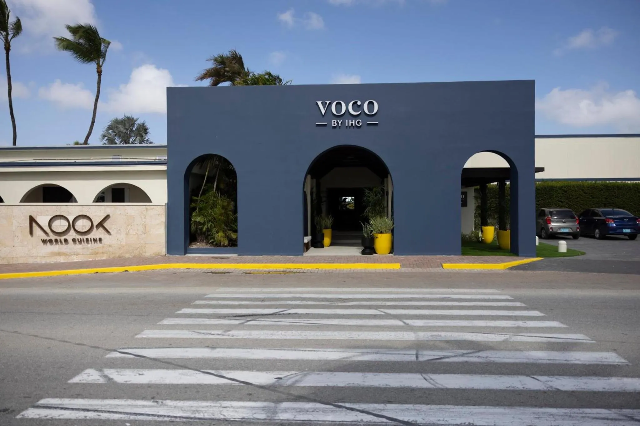 Property building in voco Surfside Aruba by IHG