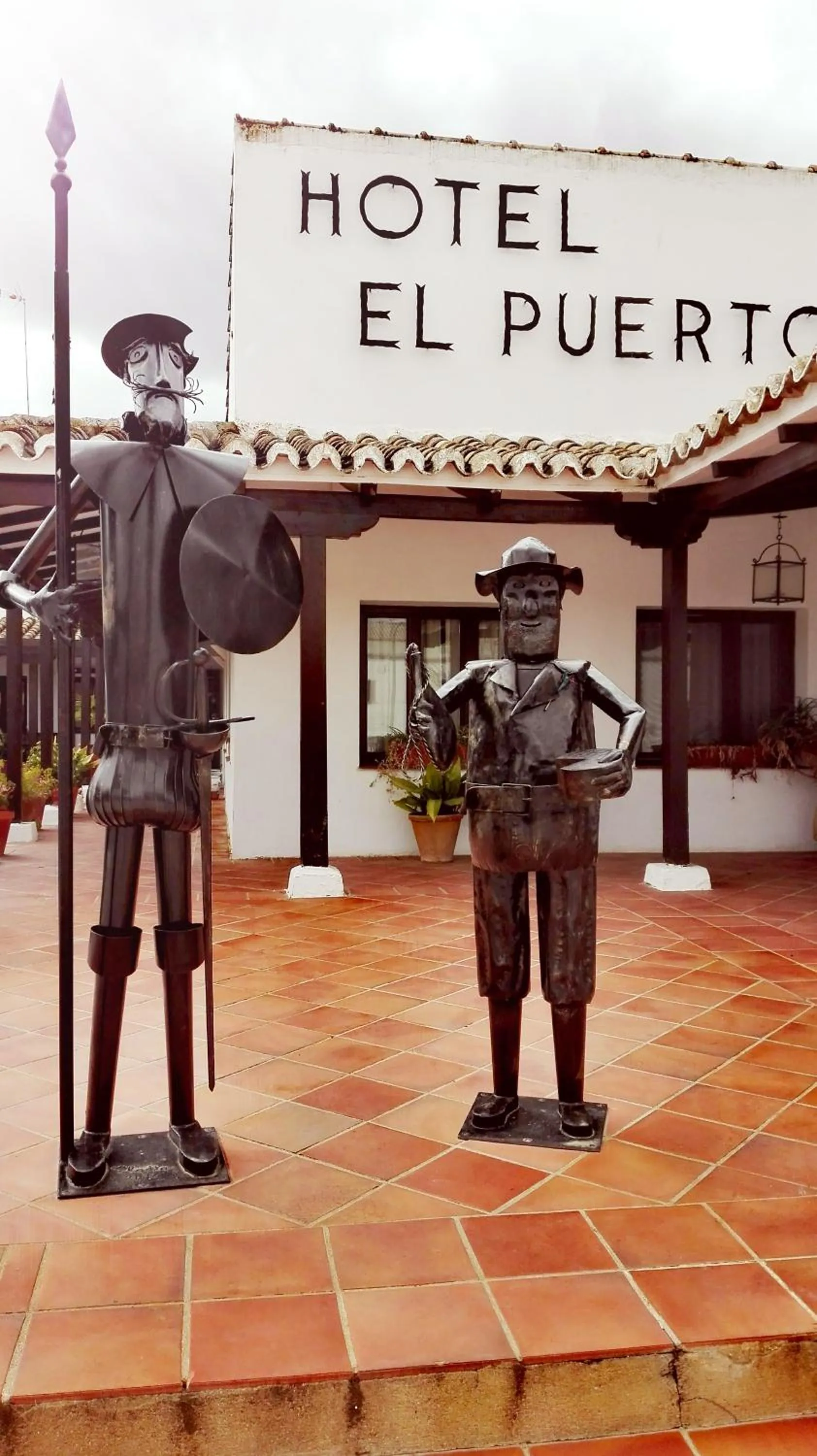 Decorative detail in Hotel El Puerto