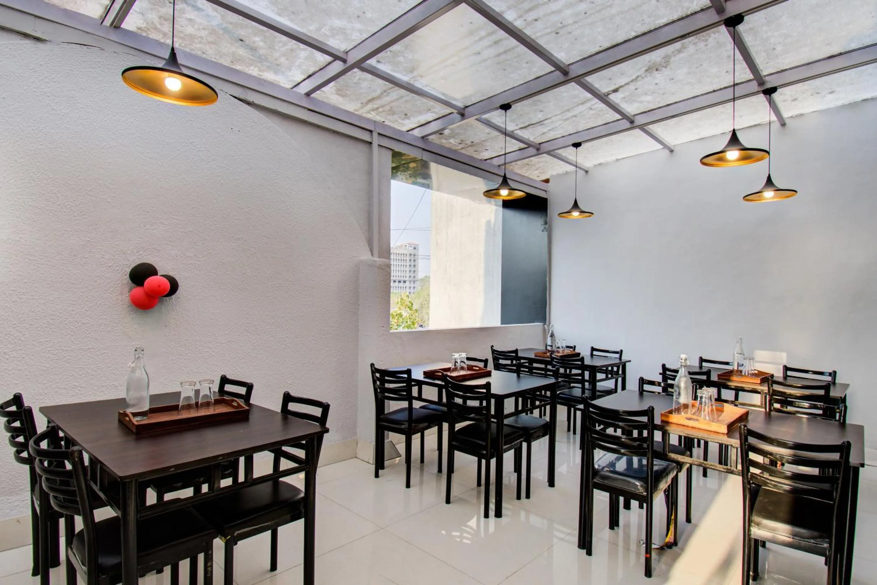 Restaurant/places to eat in Collection O Rajdhani Hotel