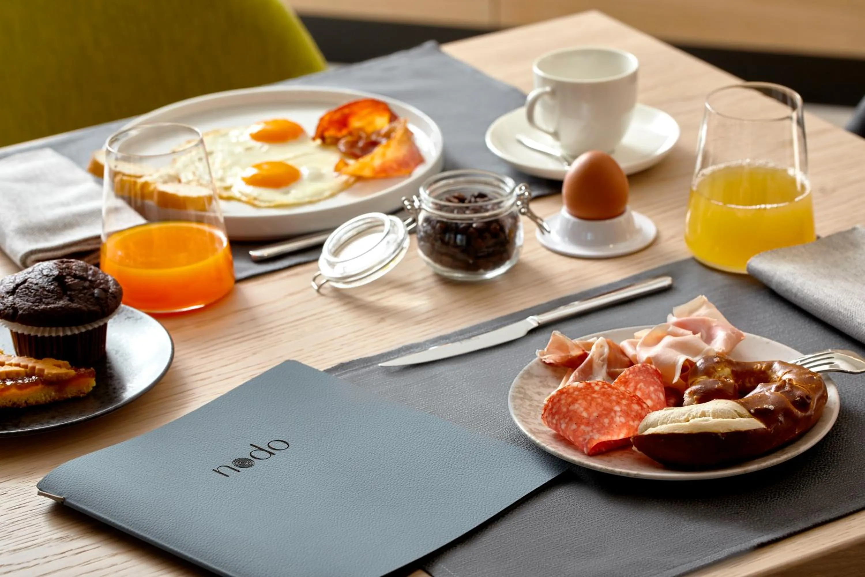 Food and drinks in Nodo Hotel