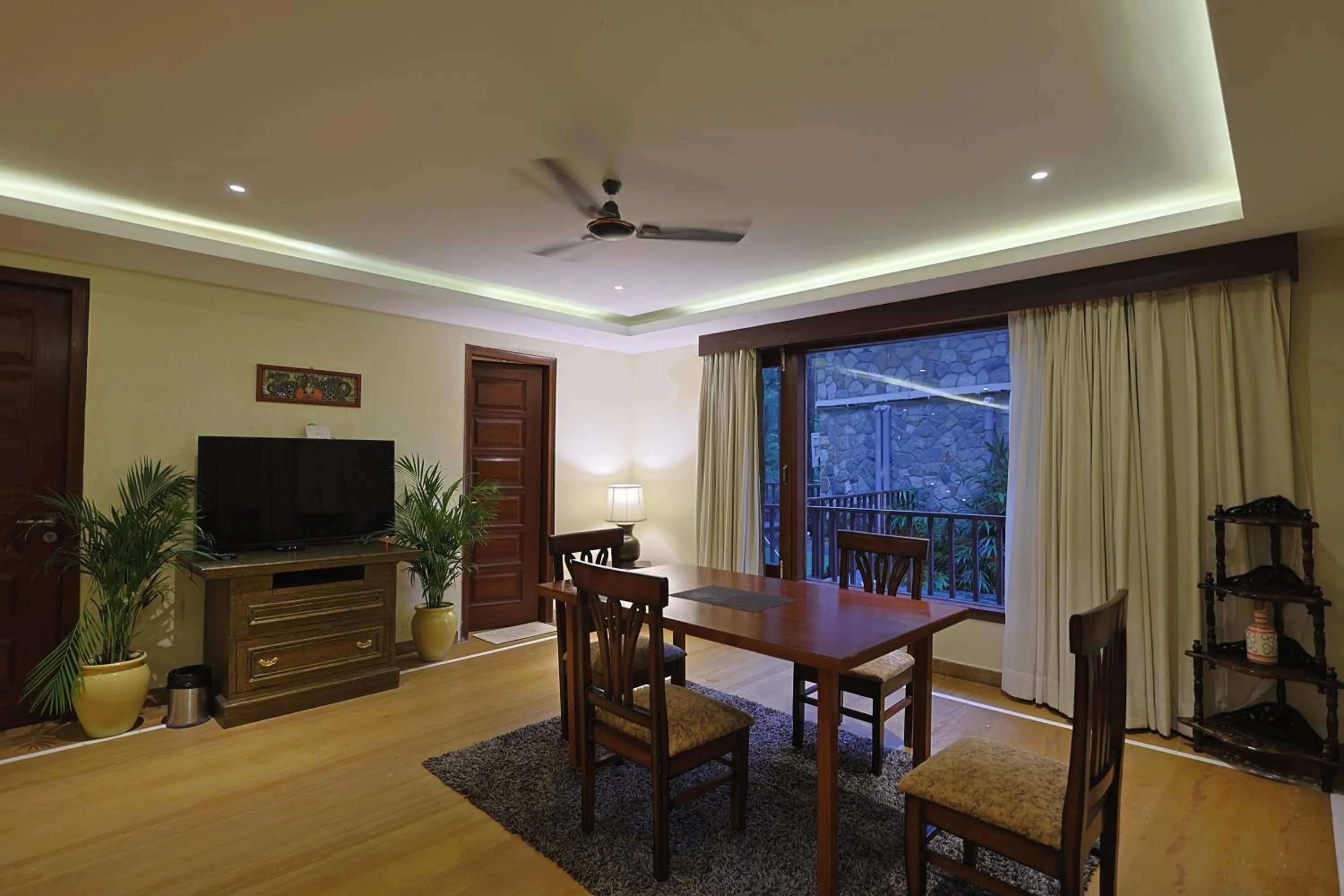 Communal lounge/ TV room in Punarnava Resort & Spa