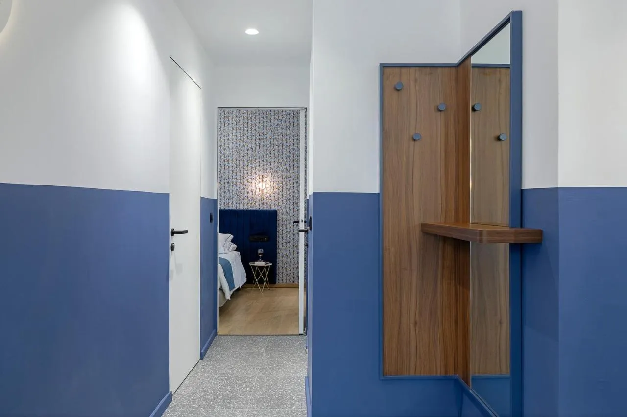 Bathroom, Bed in Acro Urban Suites