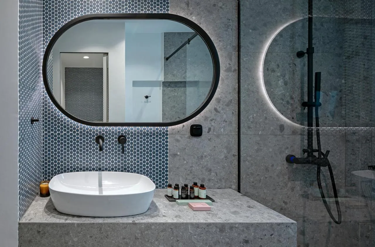 Shower in Acro Urban Suites