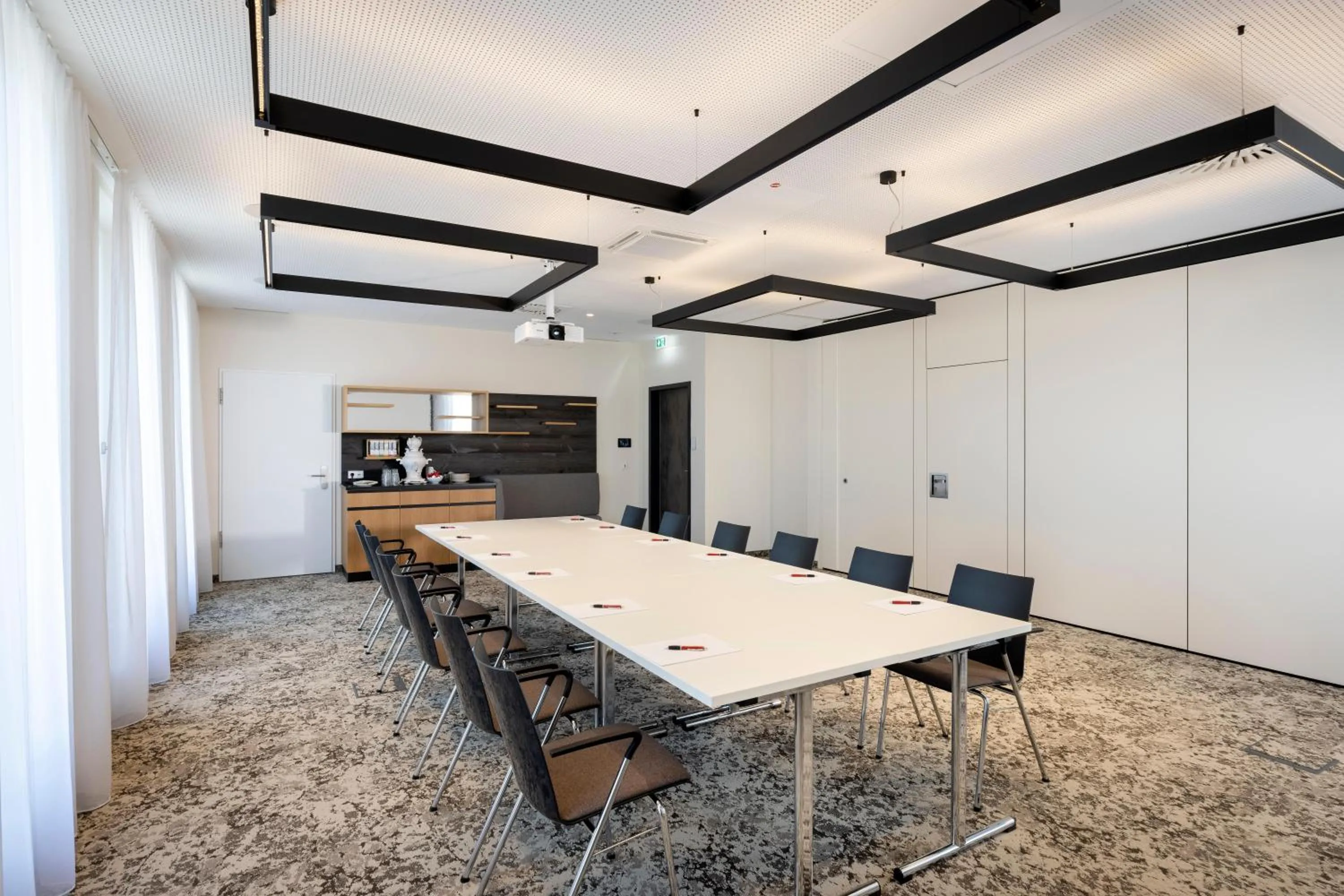 Coffee/tea facilities in ARCOTEL HafenCity Dresden