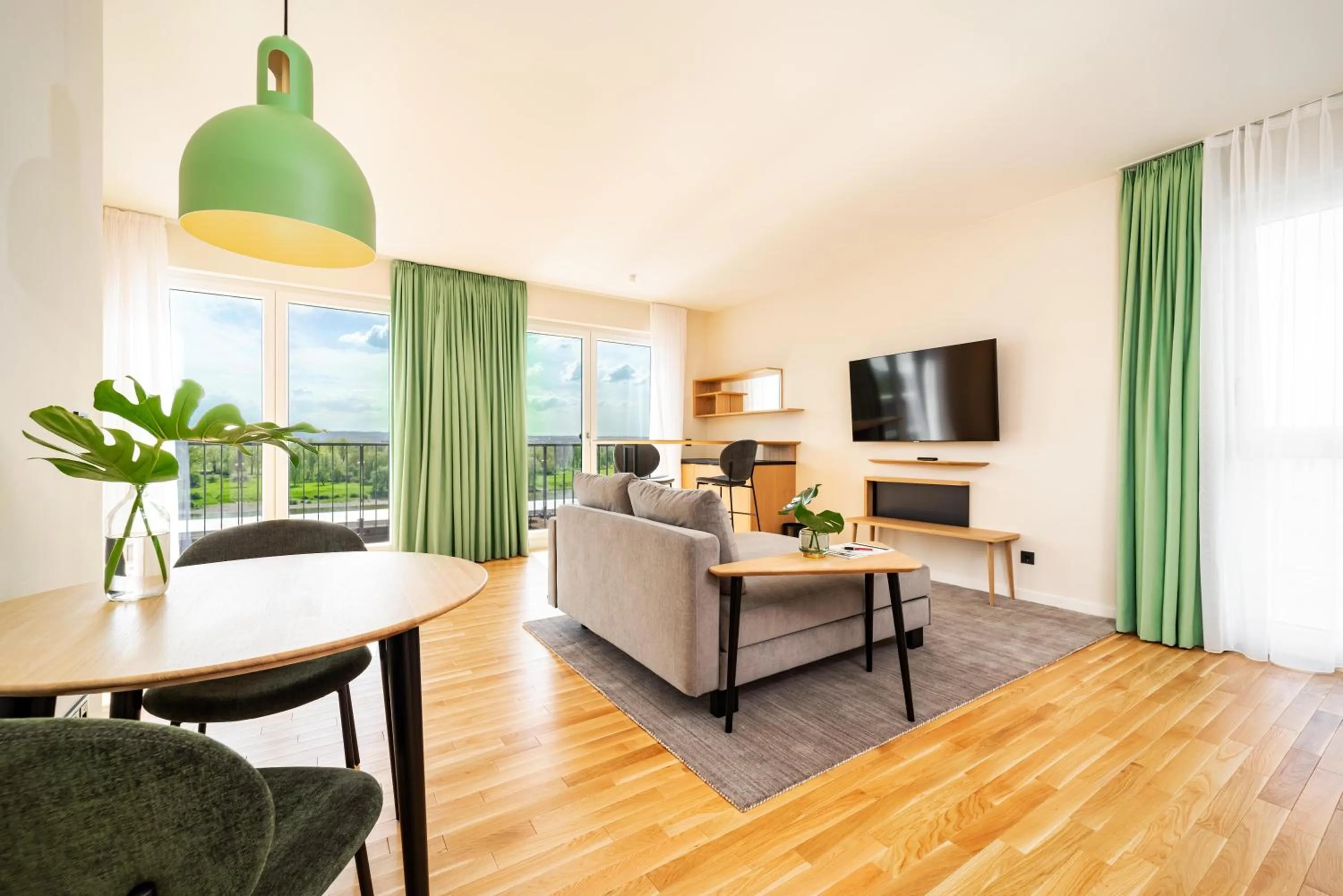 TV and multimedia in ARCOTEL HafenCity Dresden