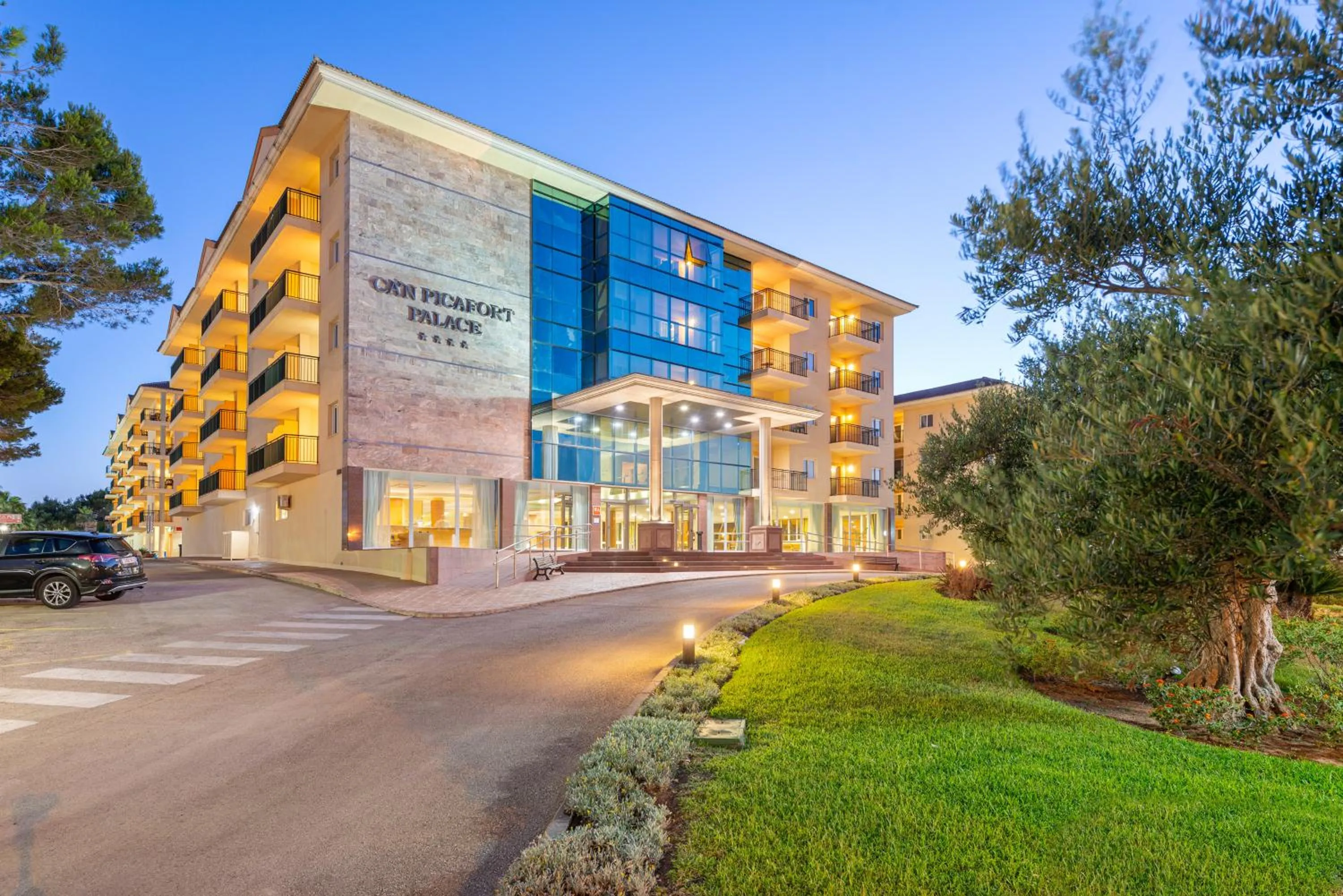 Property building in Can Picafort Palace