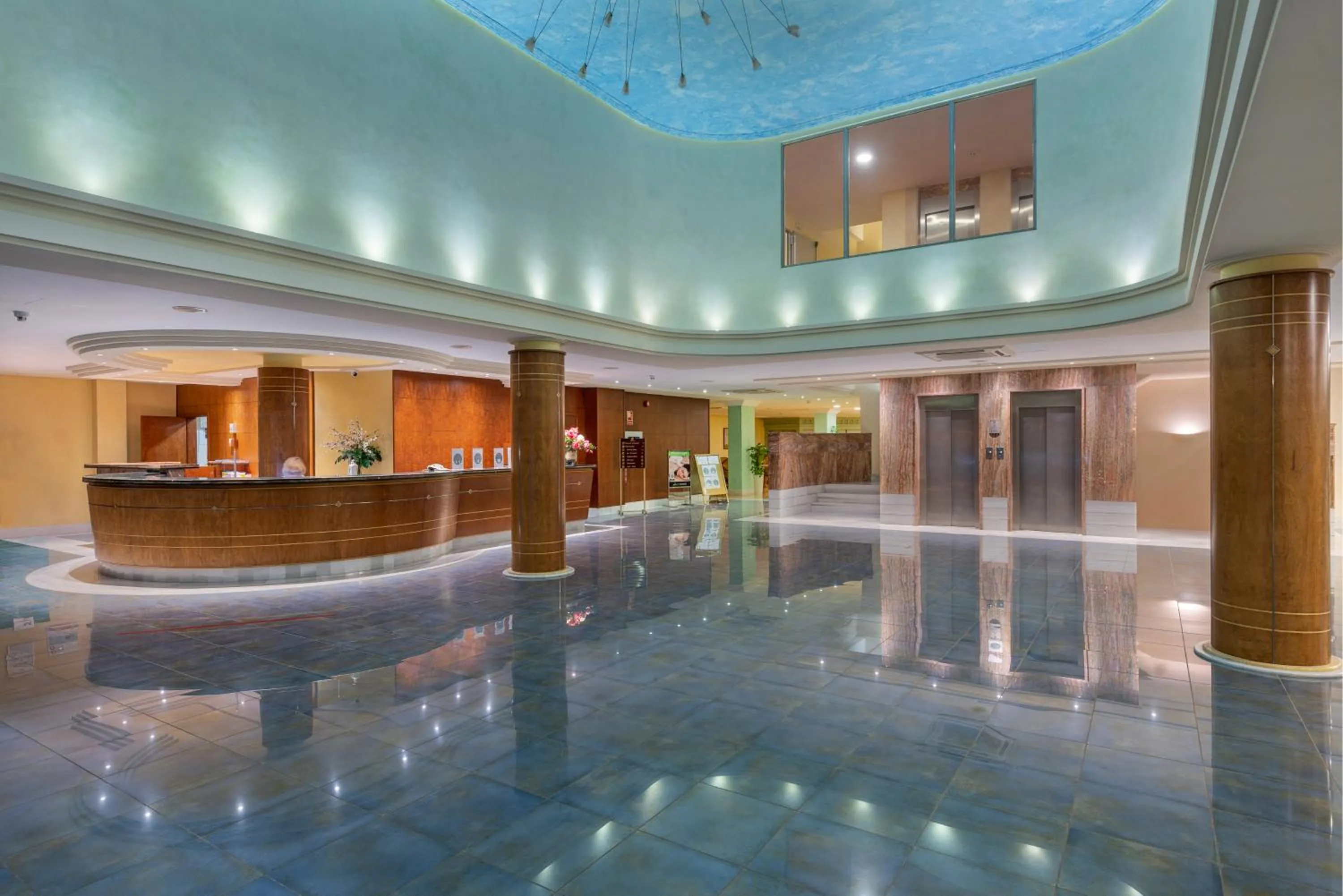 Lobby or reception in Can Picafort Palace