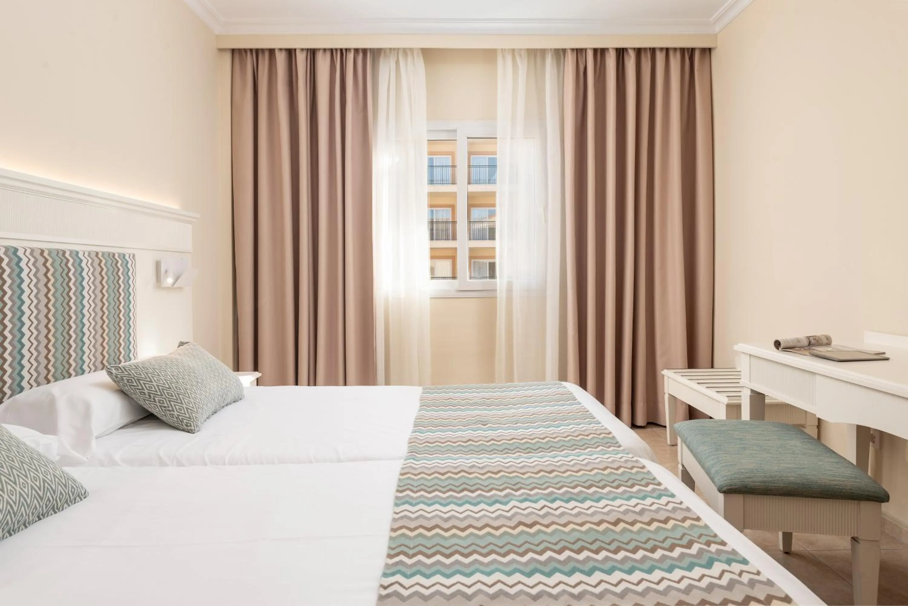 Bedroom, Bed in Can Picafort Palace