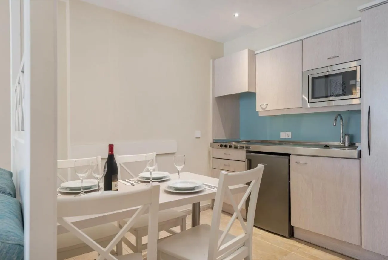 Kitchen or kitchenette in Can Picafort Palace