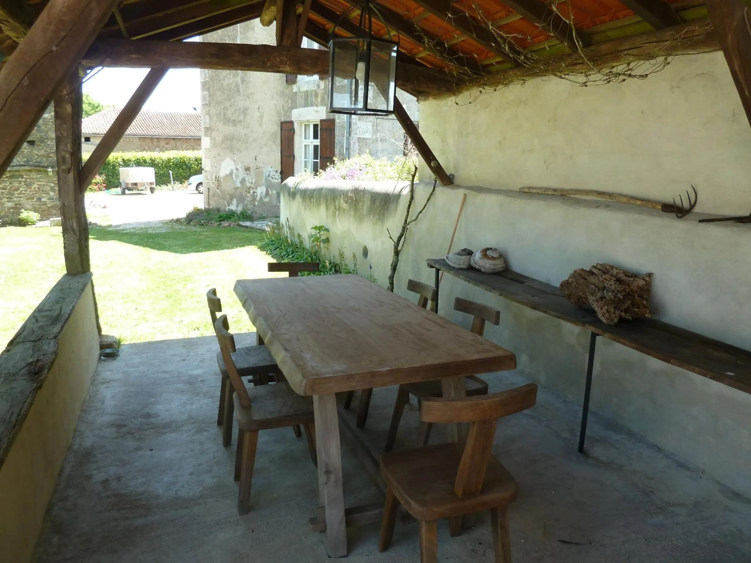 Property building in A L'Ombre Du Marronnier GITES