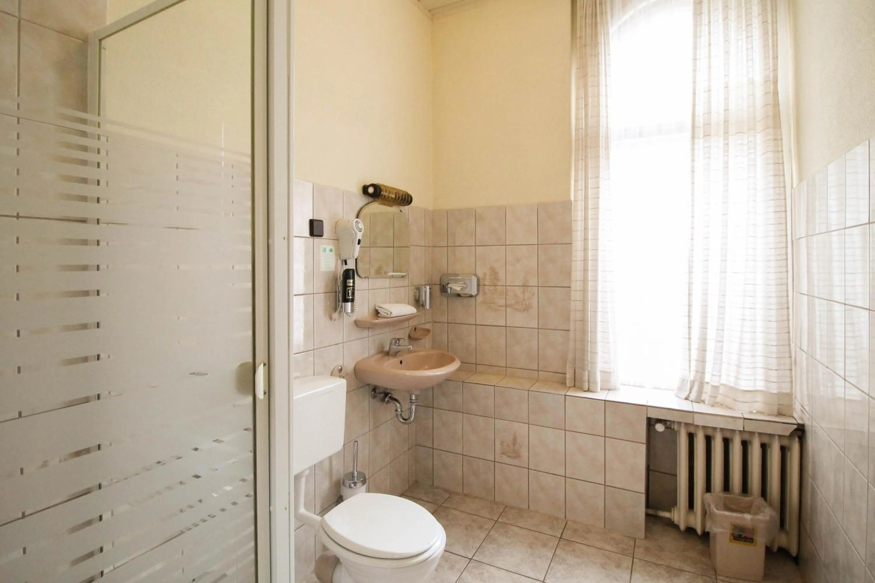 Bathroom in Hotel Margrit