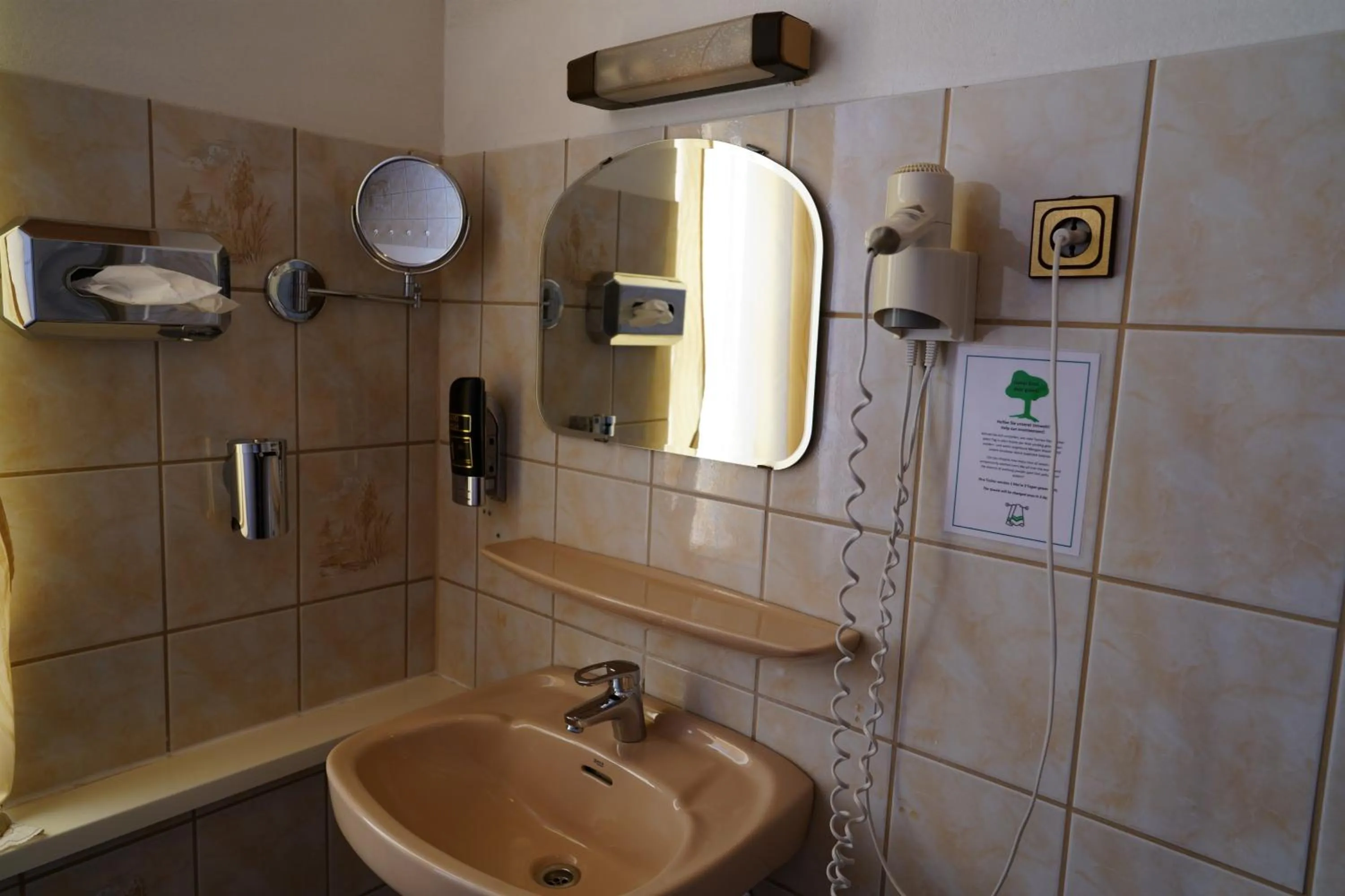 Bathroom in Hotel Margrit