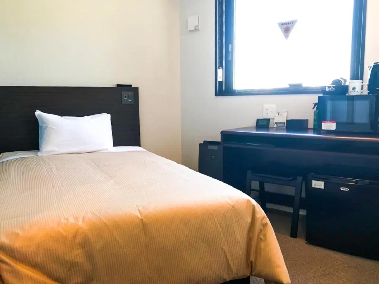 Double Room with Small Double Bed - single occupancy - Non-Smoking in HOTEL LiVEMAX Ikebukuro Ekimae Double Room with Small Double Bed - single occupancy - Non-Smoking in HOTEL LiVEMAX Ikebukuro Ekimae