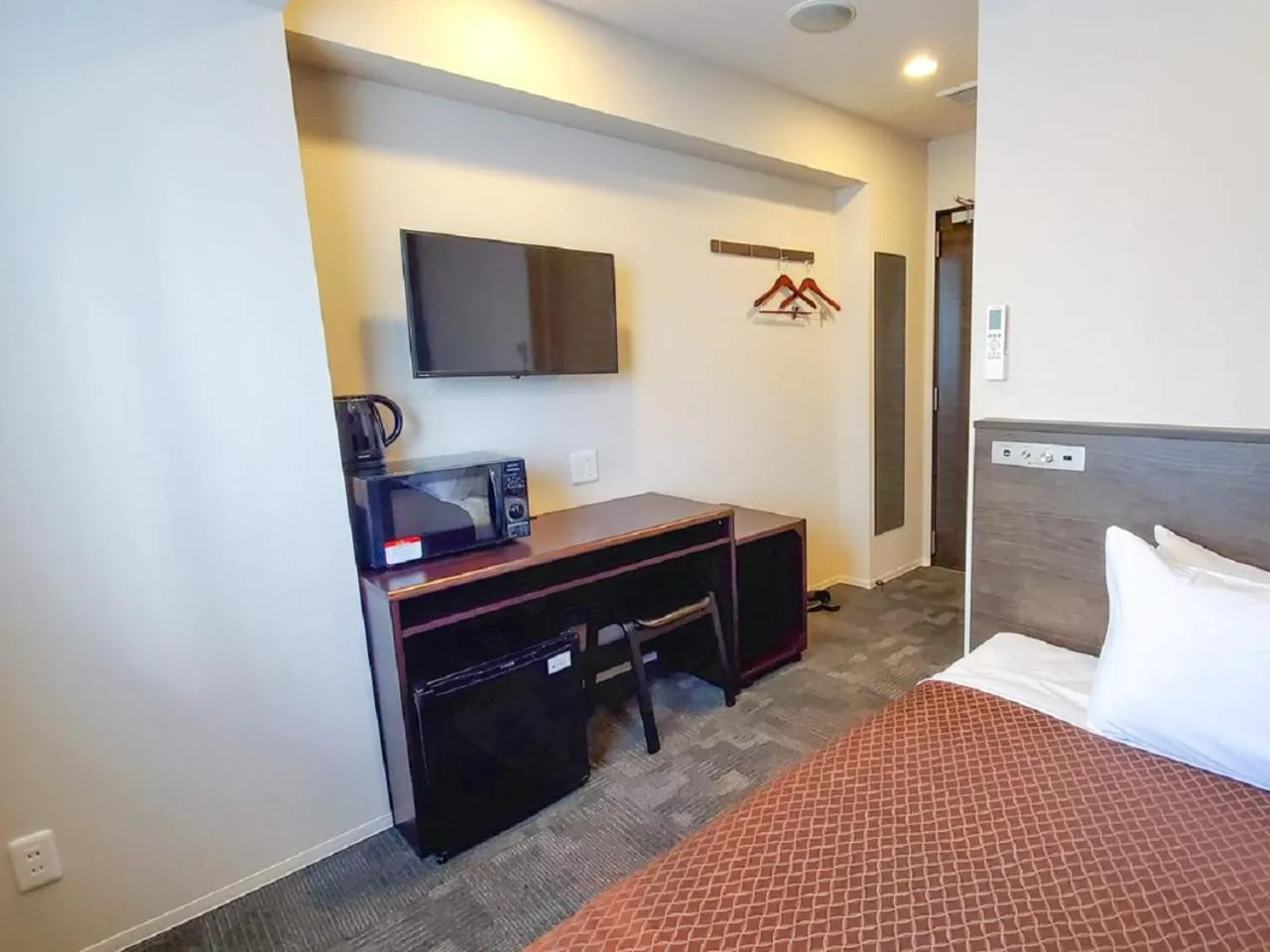 Bed in HOTEL LiVEMAX Tachikawa Ekimae