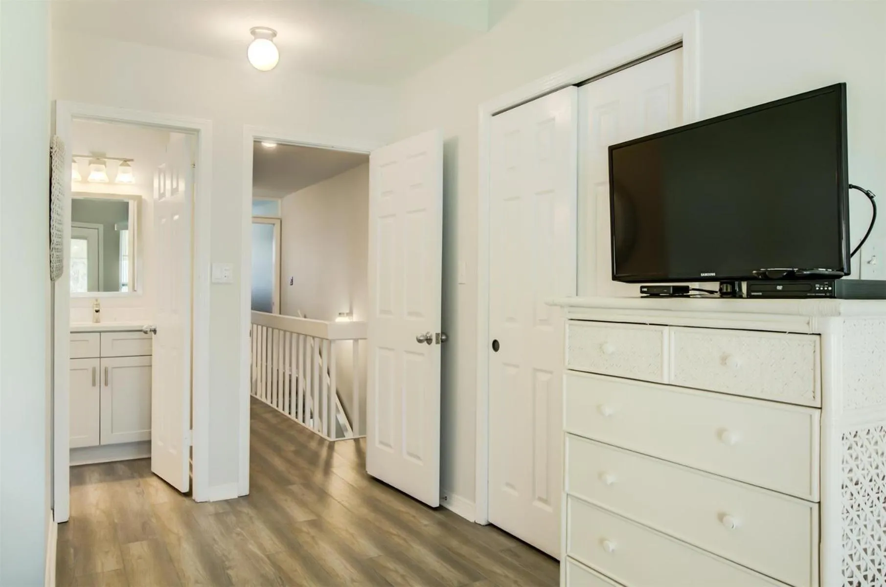 Bed in 5 C, Three Bedroom Townhome